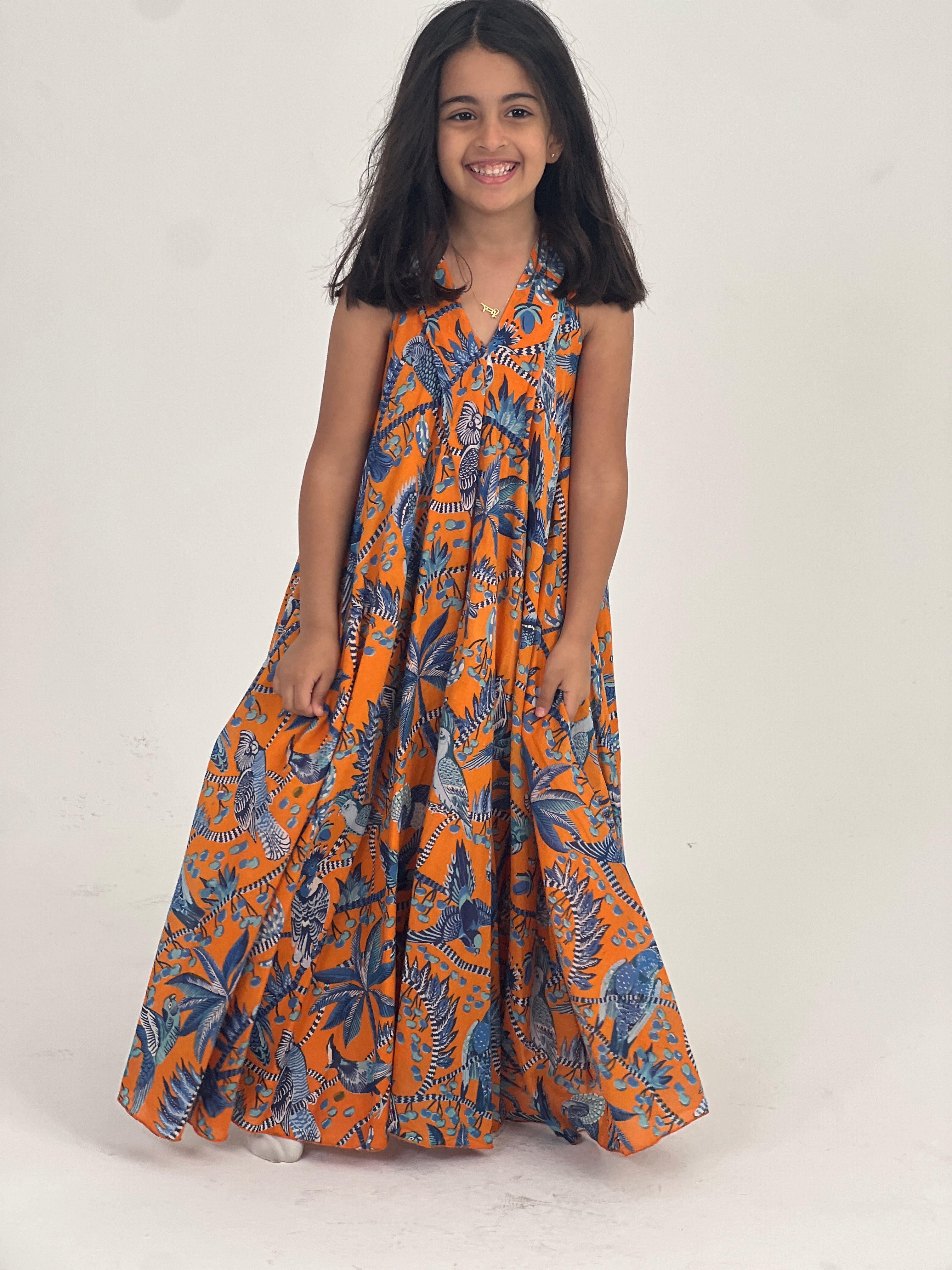 Kids 1 Vneck 15A SAHARA
