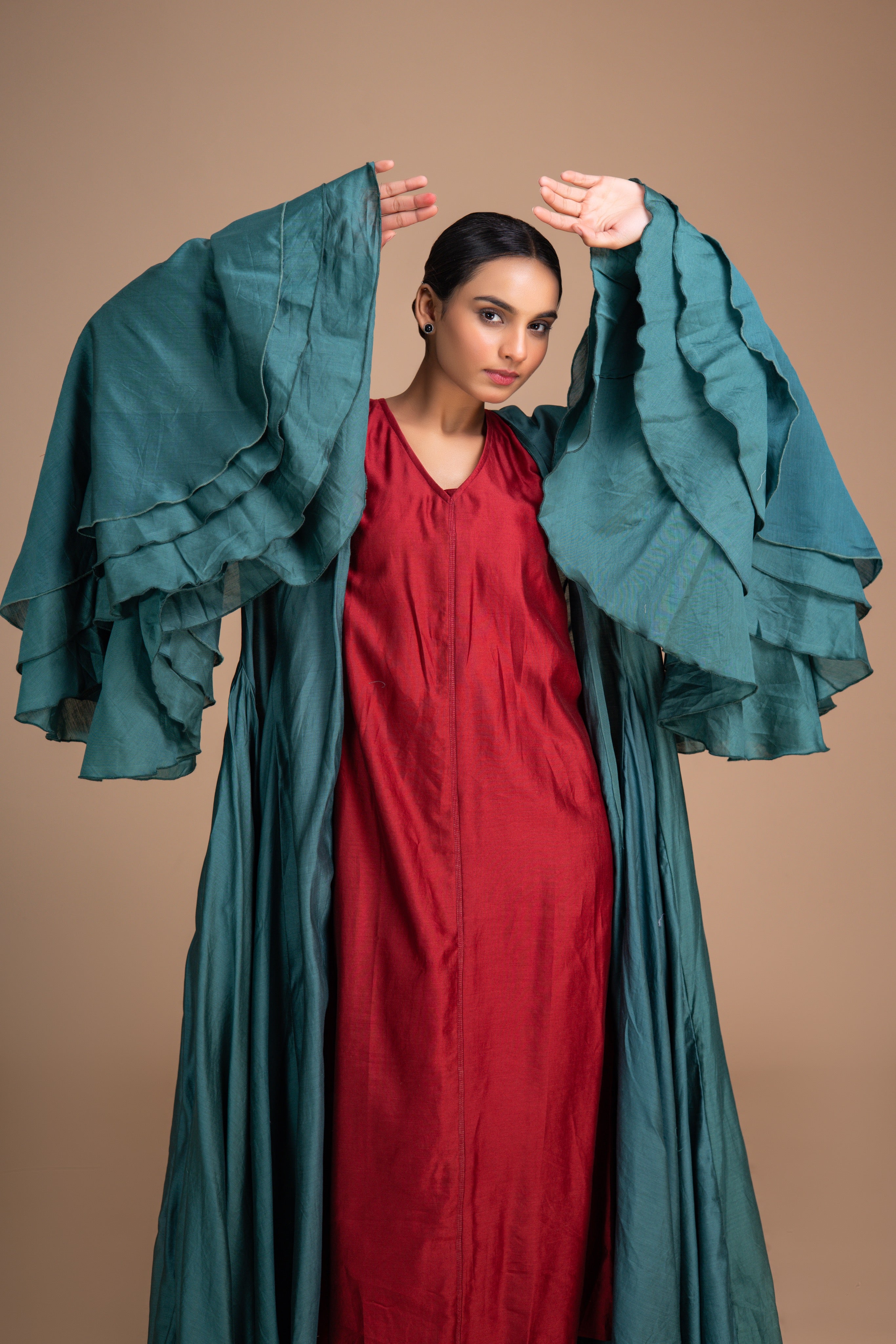 12 WIDE SLEEVES BISHT SET SPRAY PERSIAN