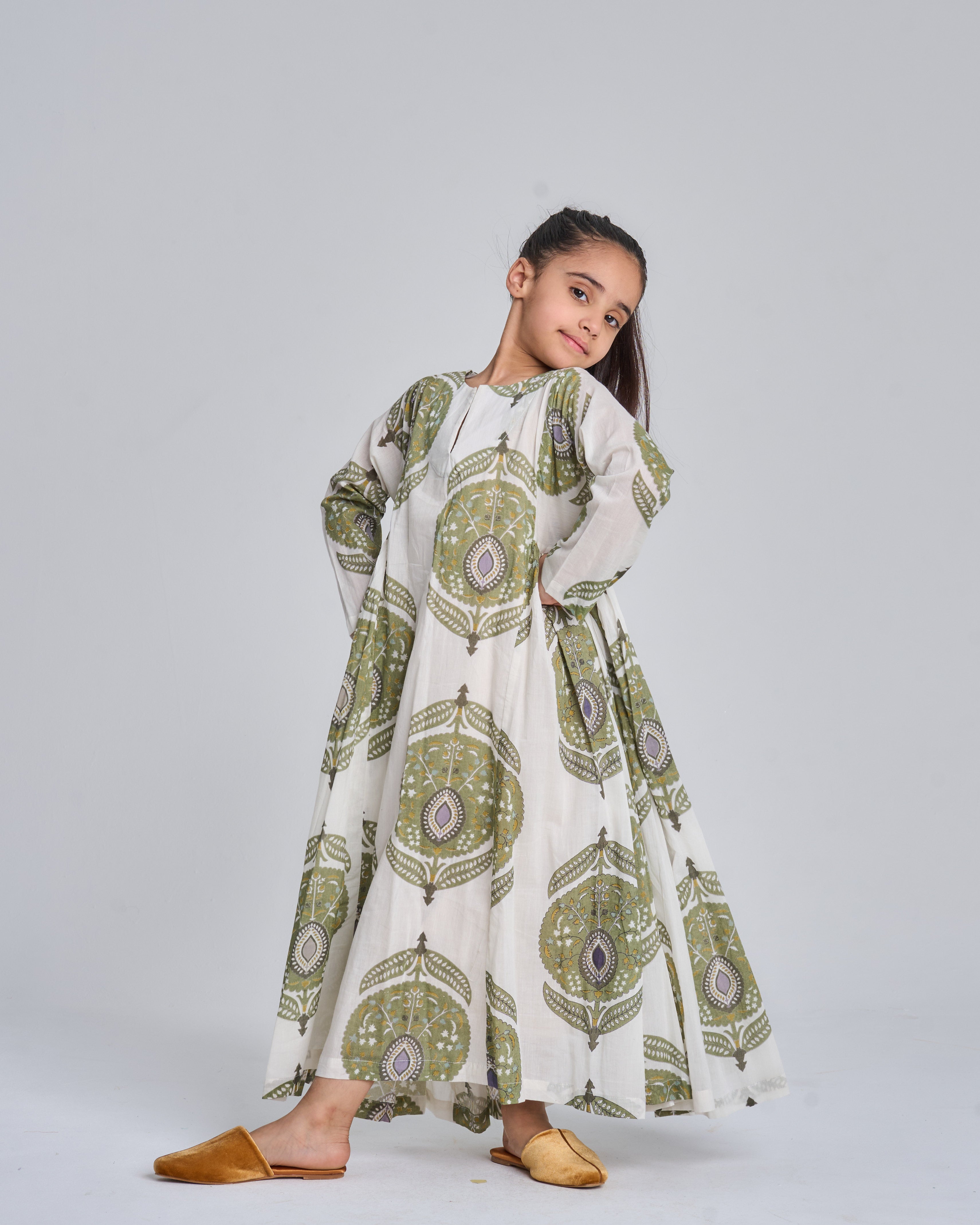 Kids 7-side pleats 15C