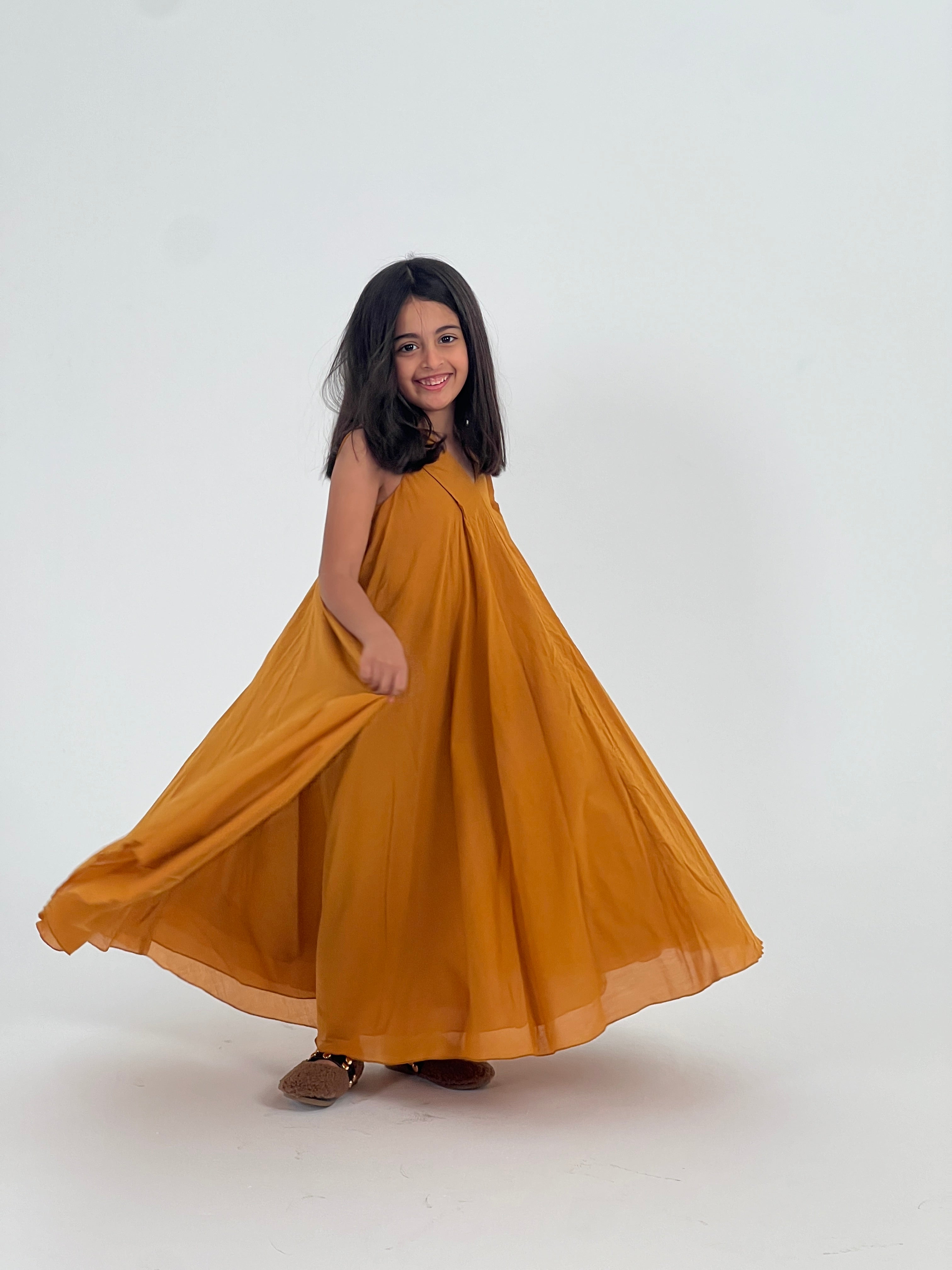 Kids 1 Vneck incha gold SAHARA