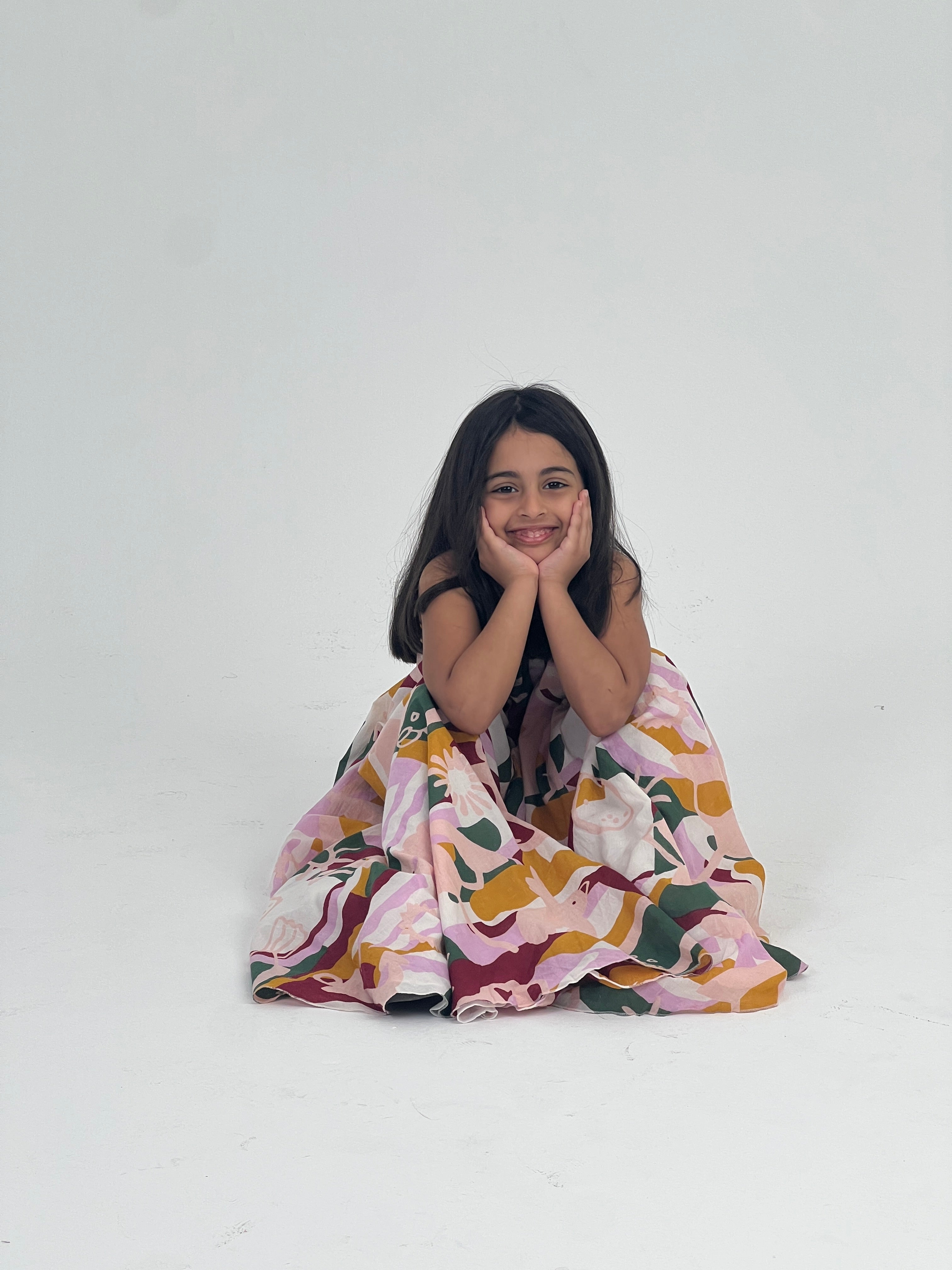 Kids 1 Vneck 17B SAHARA