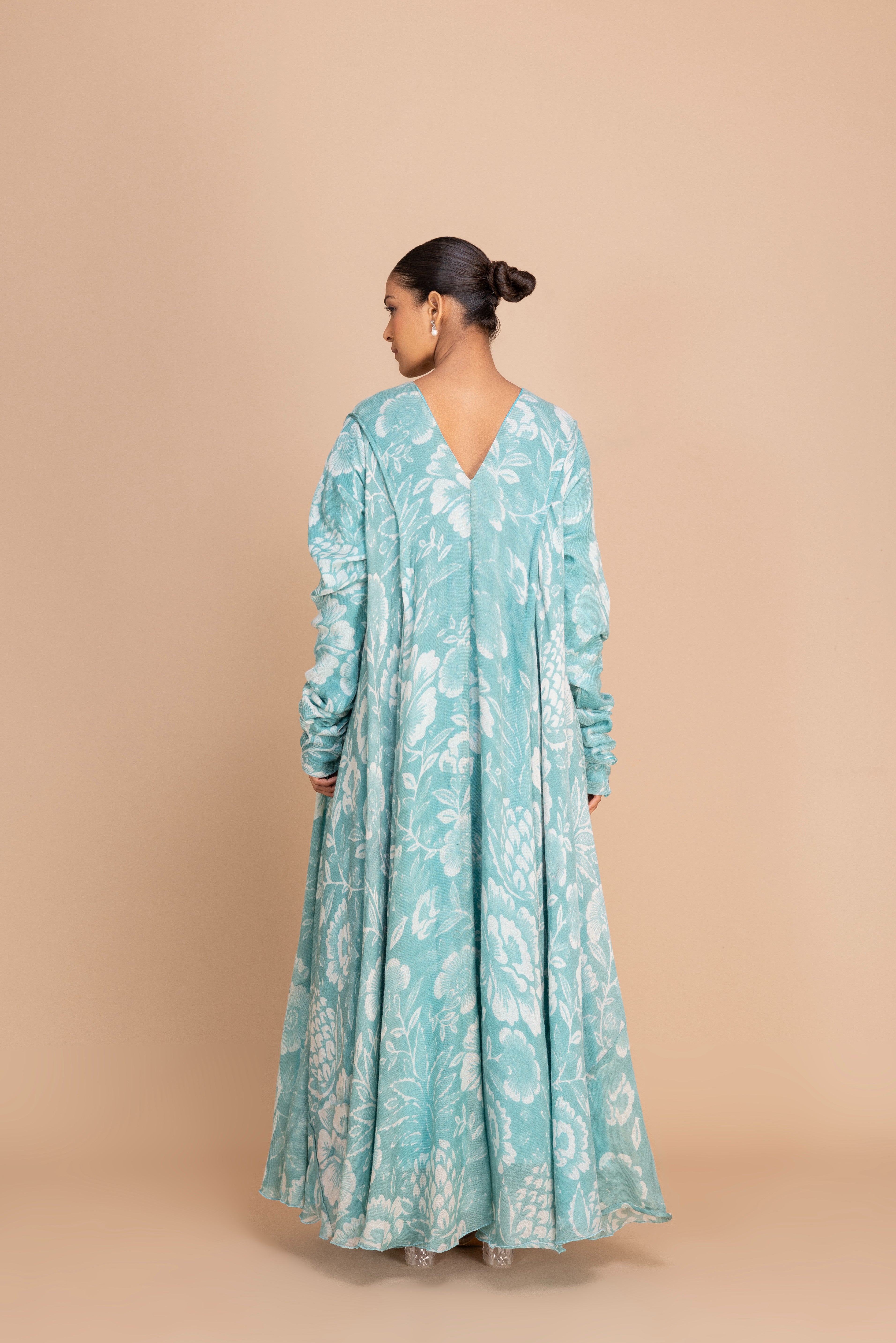 WOOL 1 VNECK 8B PERSIAN