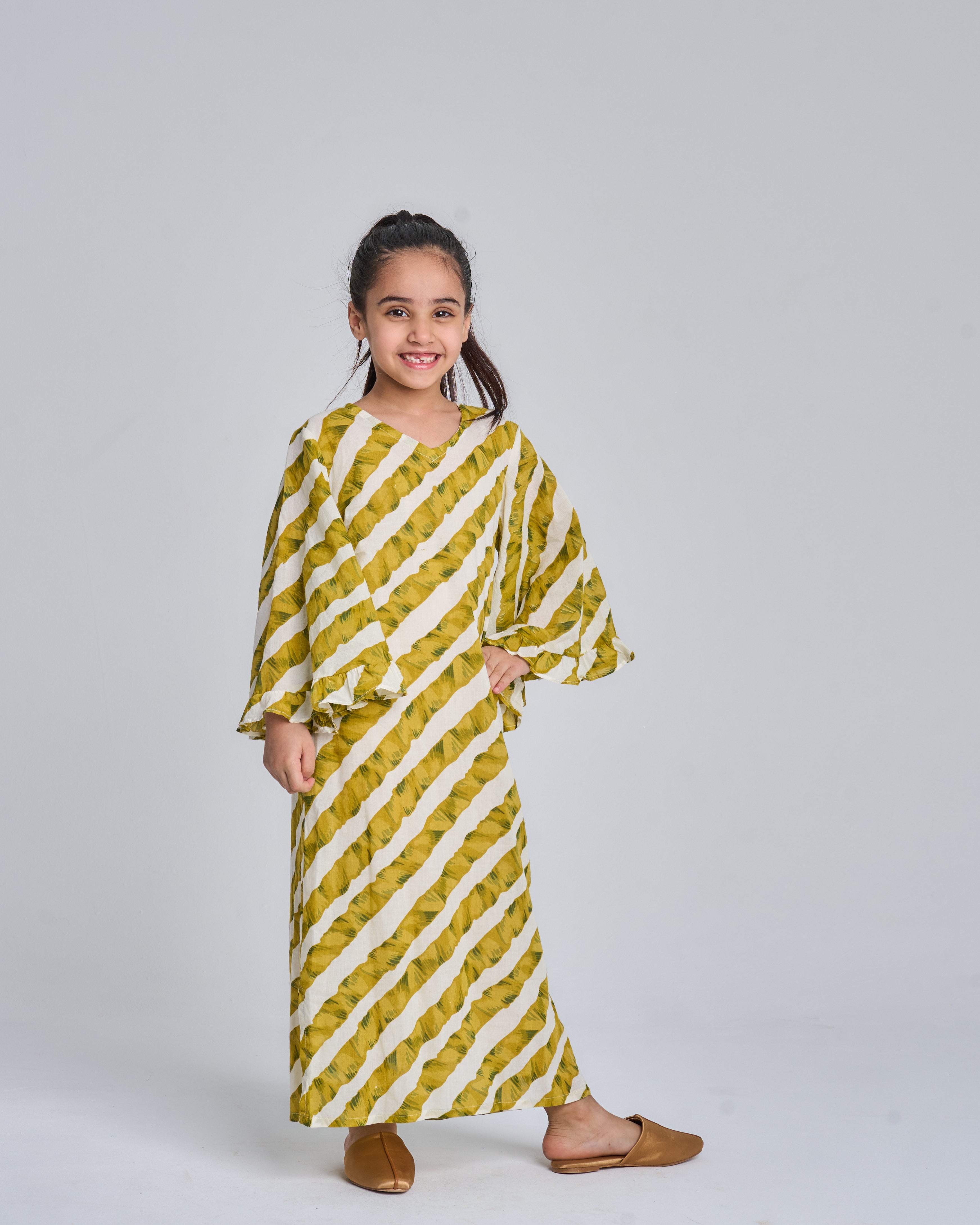 Kids 5 Wide Ruffles 5C SAHARA