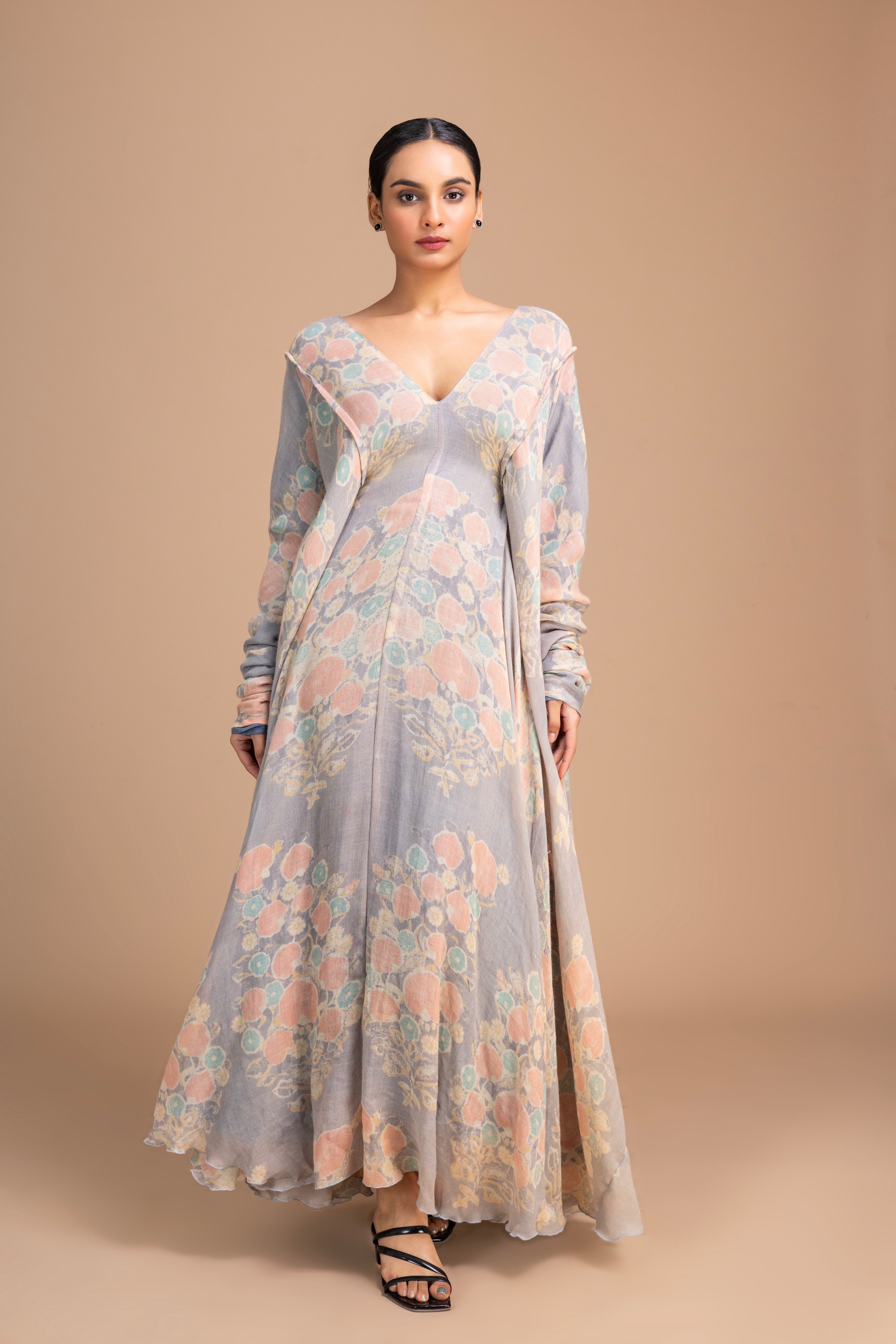 WOOL 1 VNECK 5A PERSIAN