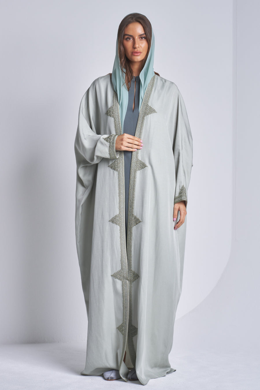 SS26- Abaya with scarf
