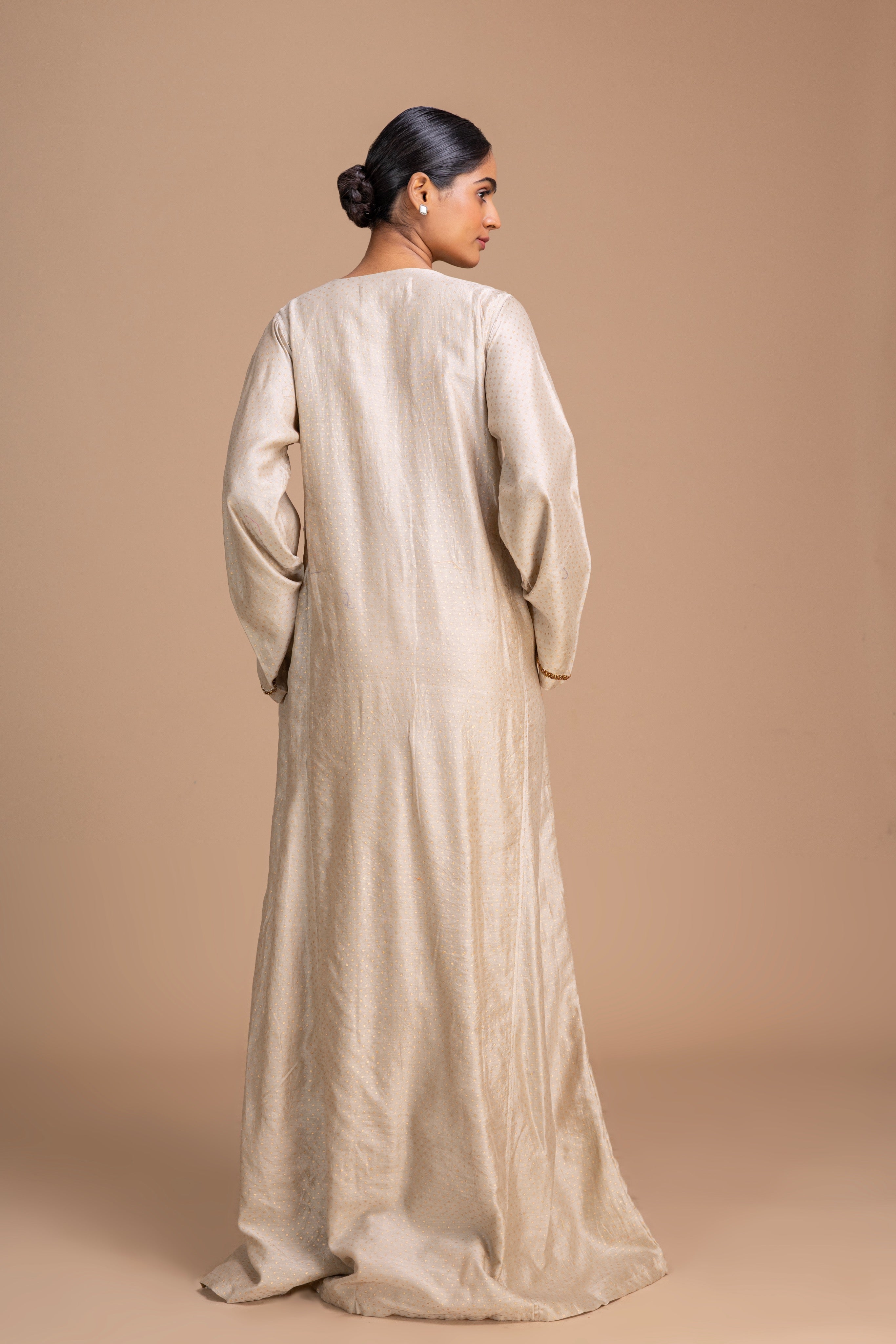 EMBROIDERY 9 JALABIYA TAUPE PERSIAN