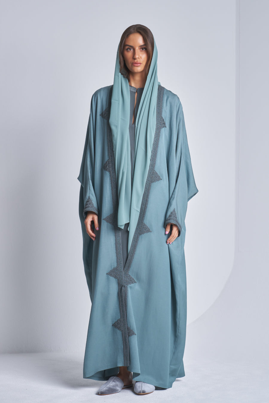 SS26- Abaya with scarf