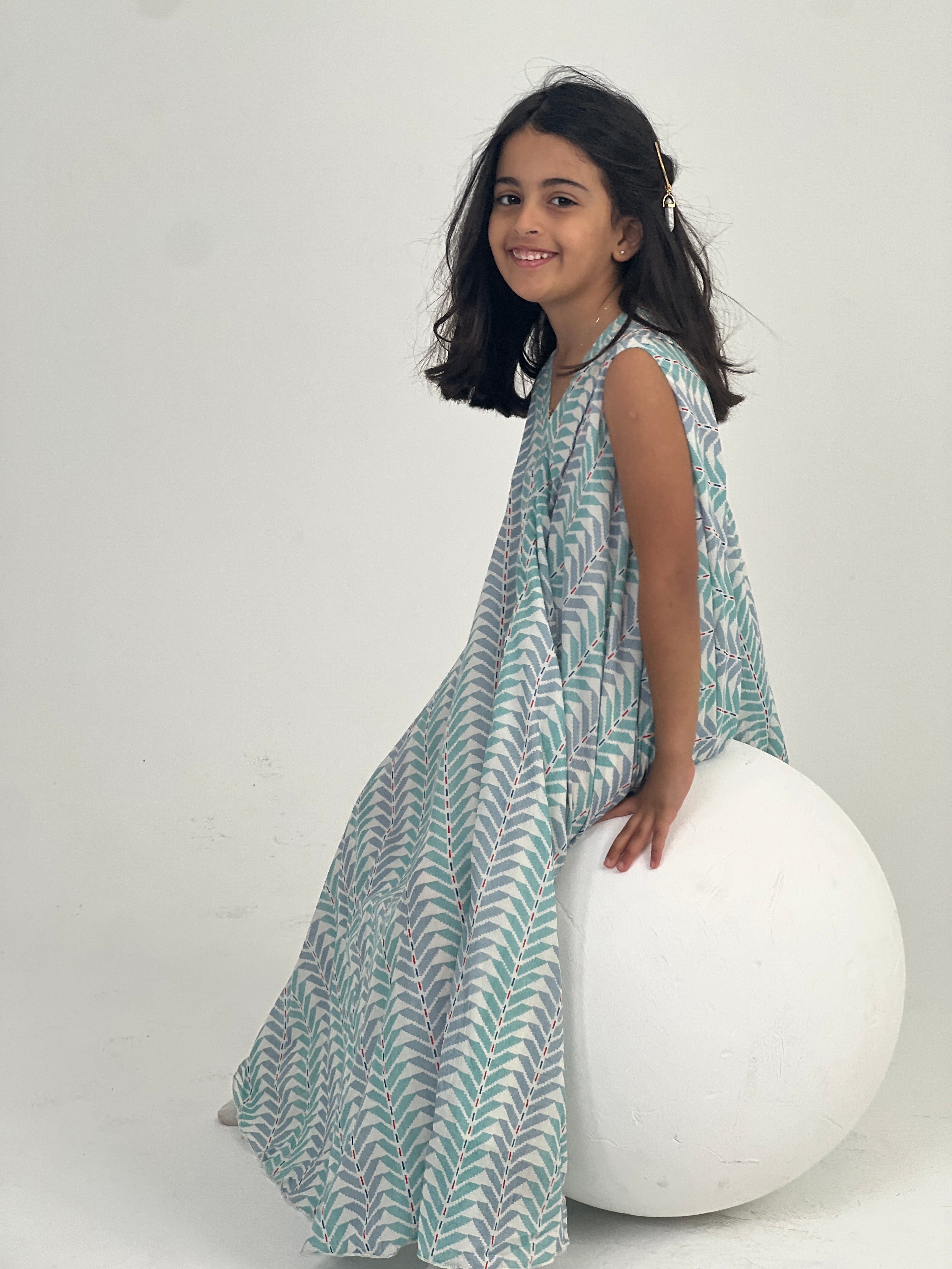 Kids 1 Vneck 6C SAHARA
