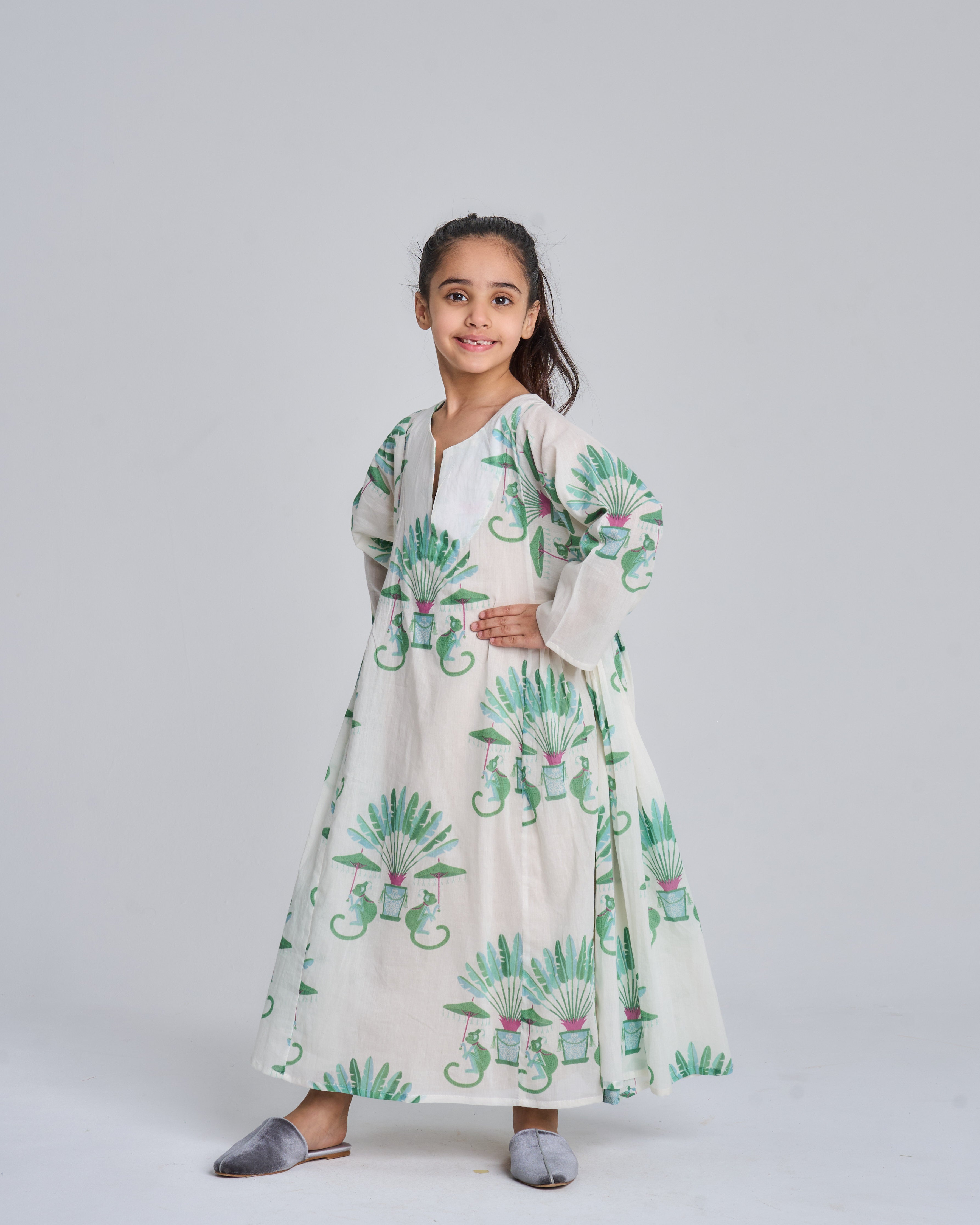 Kids 7-side pleats 1B