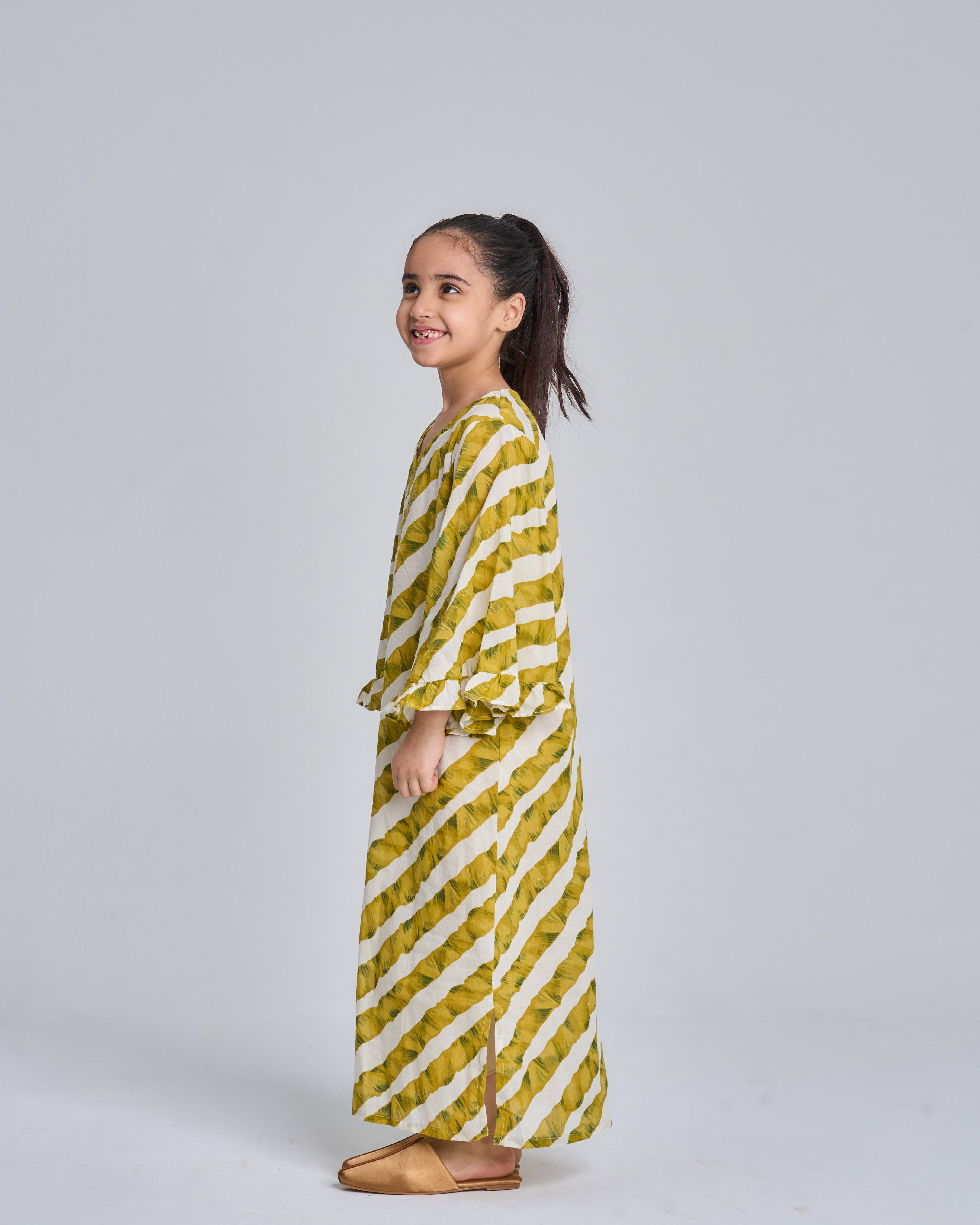 Kids 5 Wide Ruffles 5C SAHARA