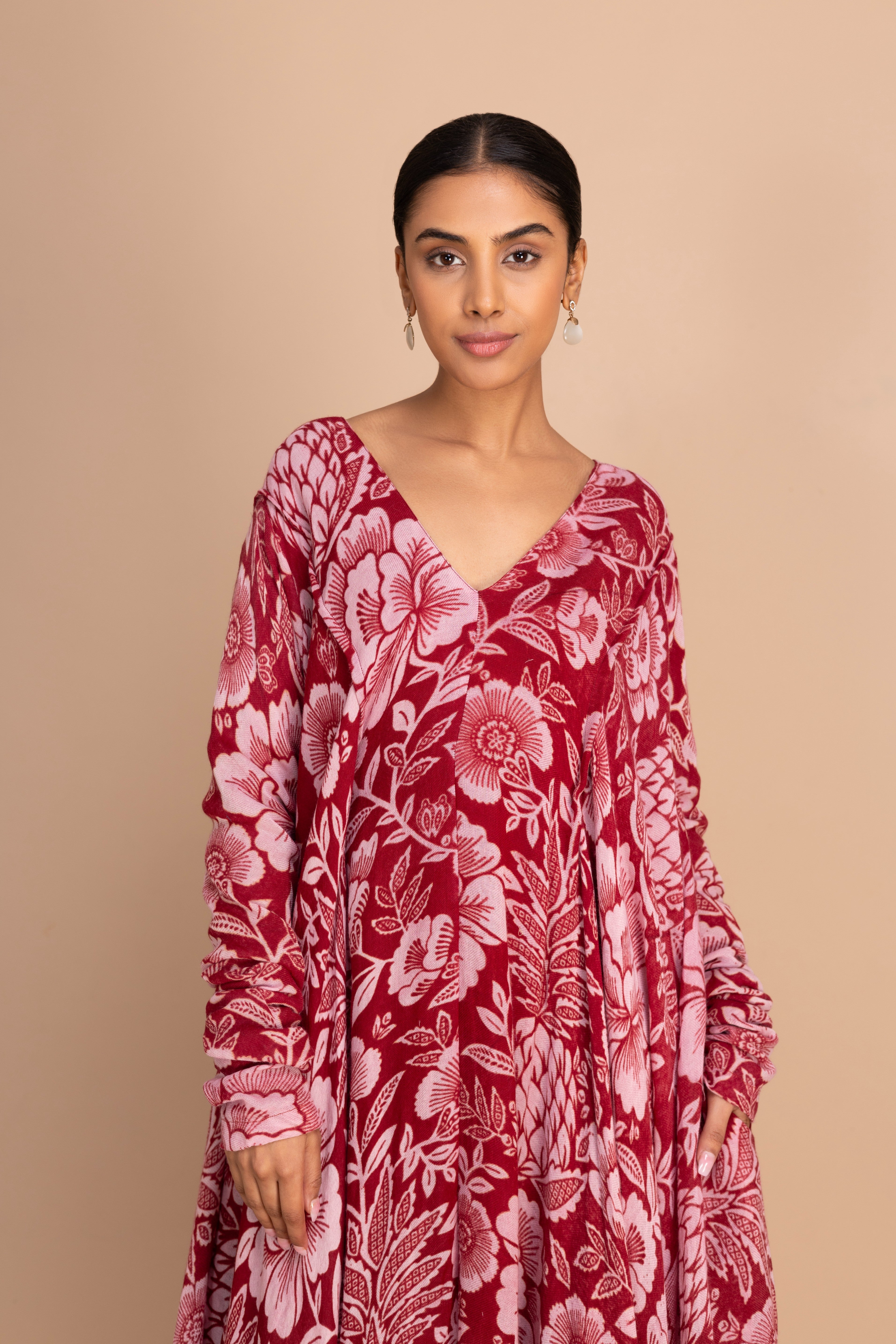 WOOL 1 VNECK 8C PERSIAN