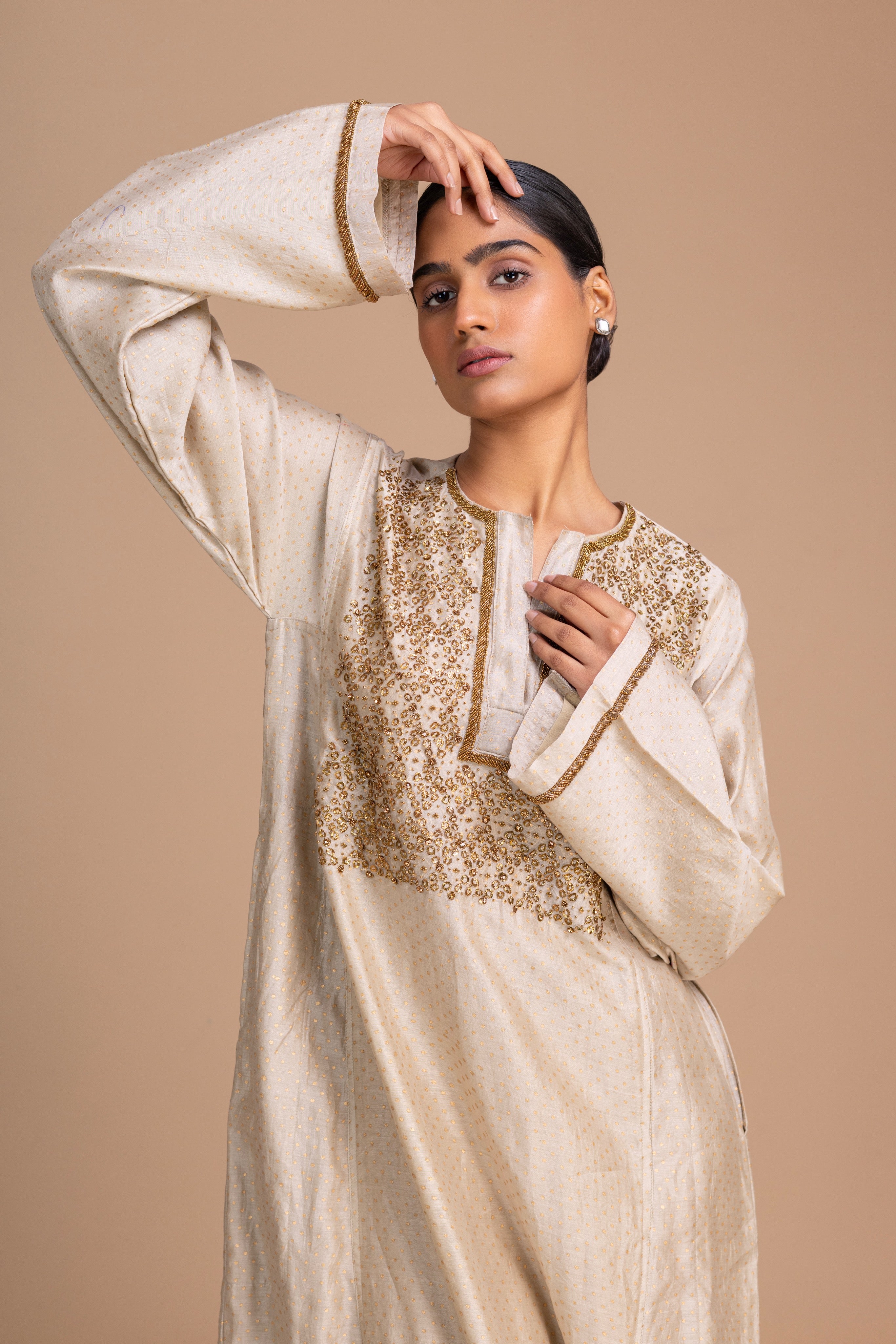 EMBROIDERY 9 JALABIYA TAUPE PERSIAN