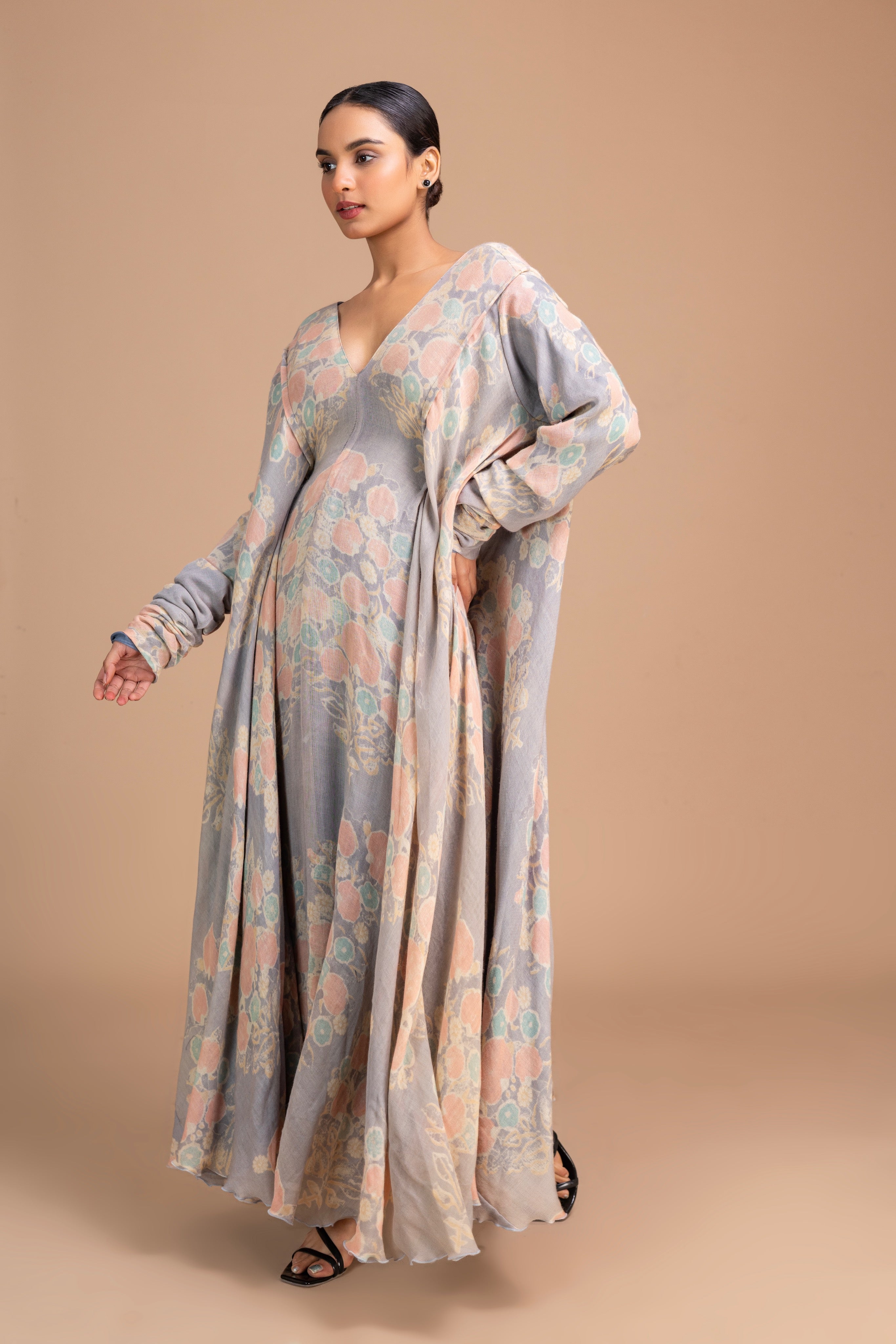 WOOL 1 VNECK 5A PERSIAN