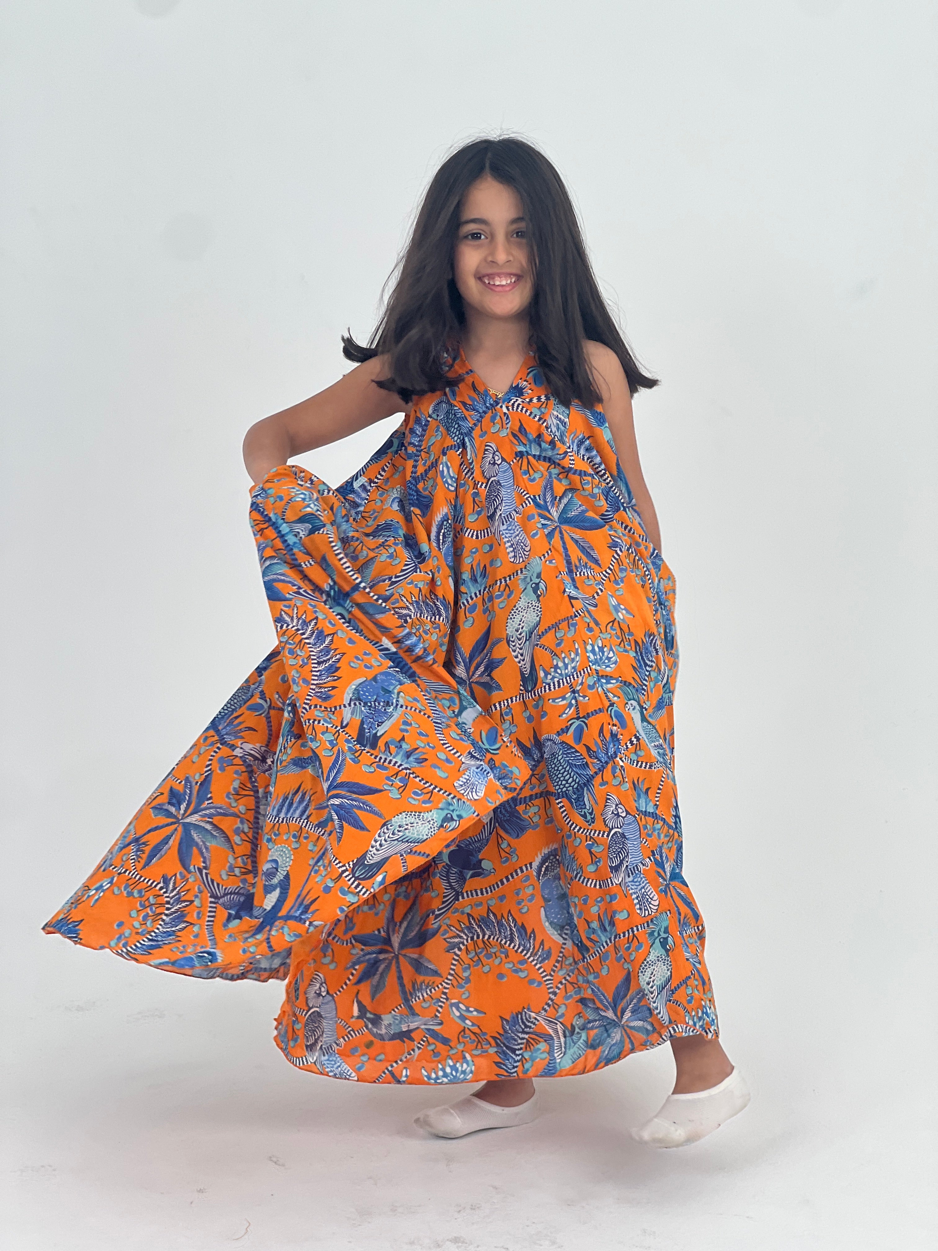 Kids 1 Vneck 15A SAHARA