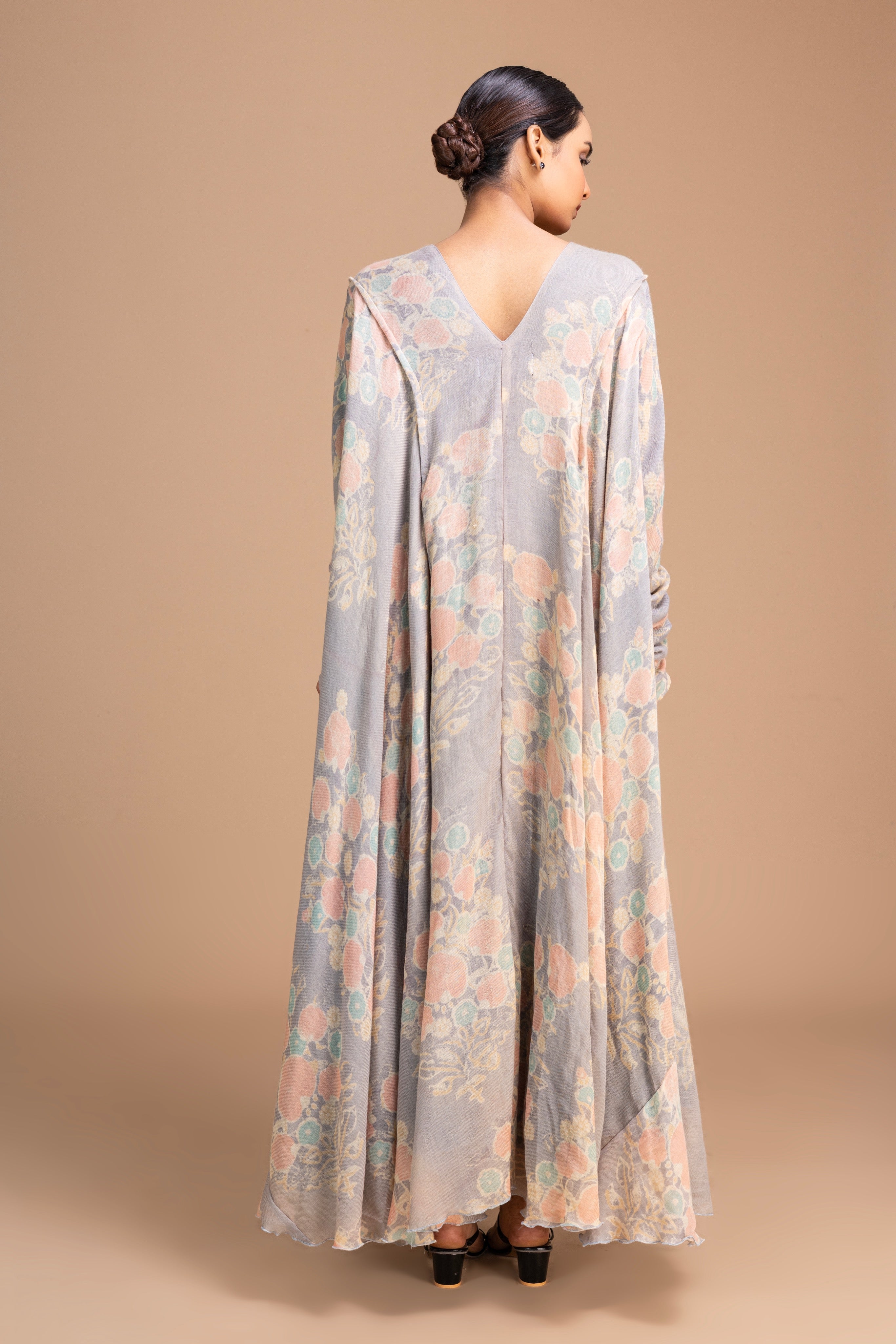 WOOL 1 VNECK 5A PERSIAN