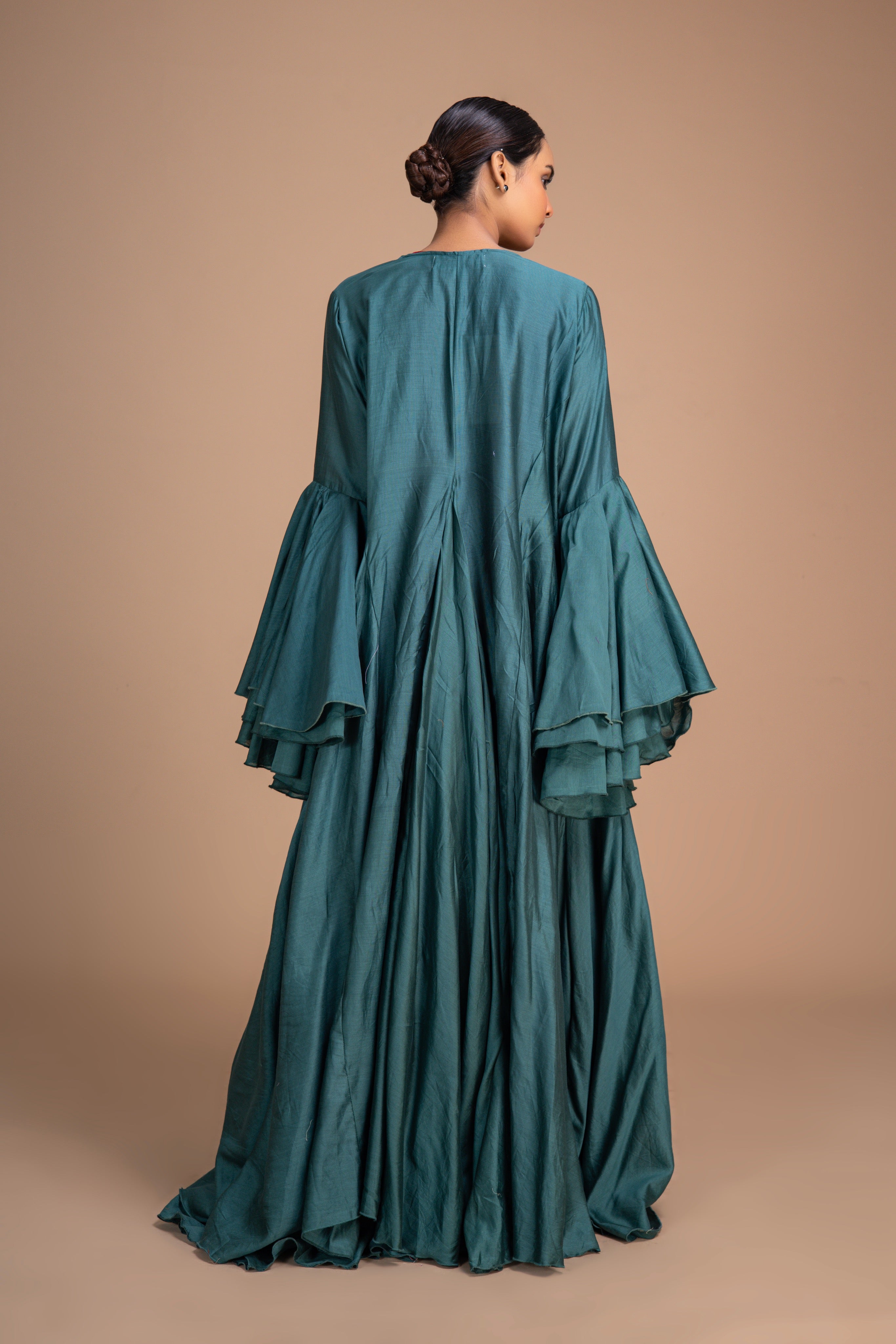 12 WIDE SLEEVES BISHT SET SPRAY PERSIAN