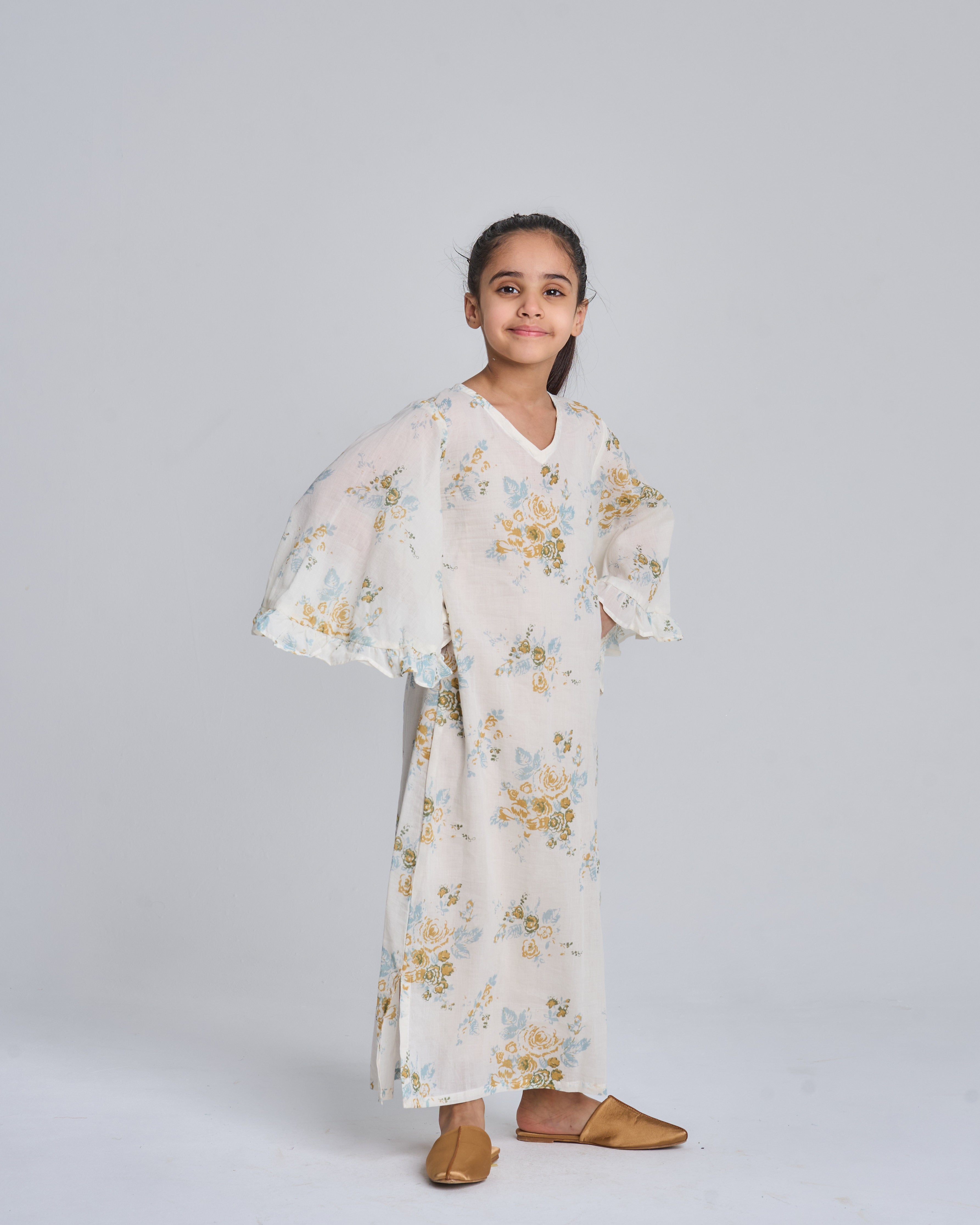 Kids 5 Wide Ruffles 12B SAHARA