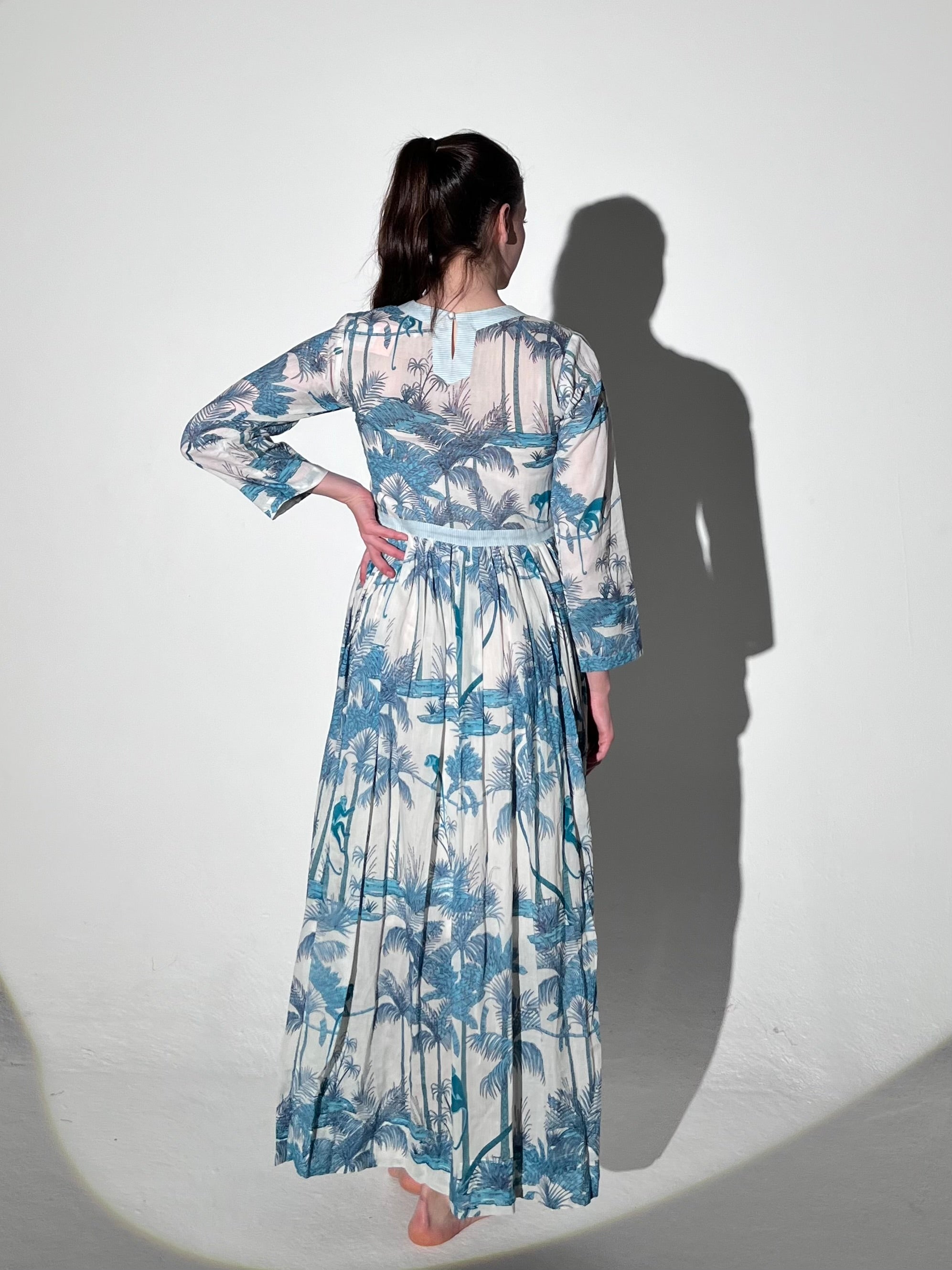 10- side pleats 20A