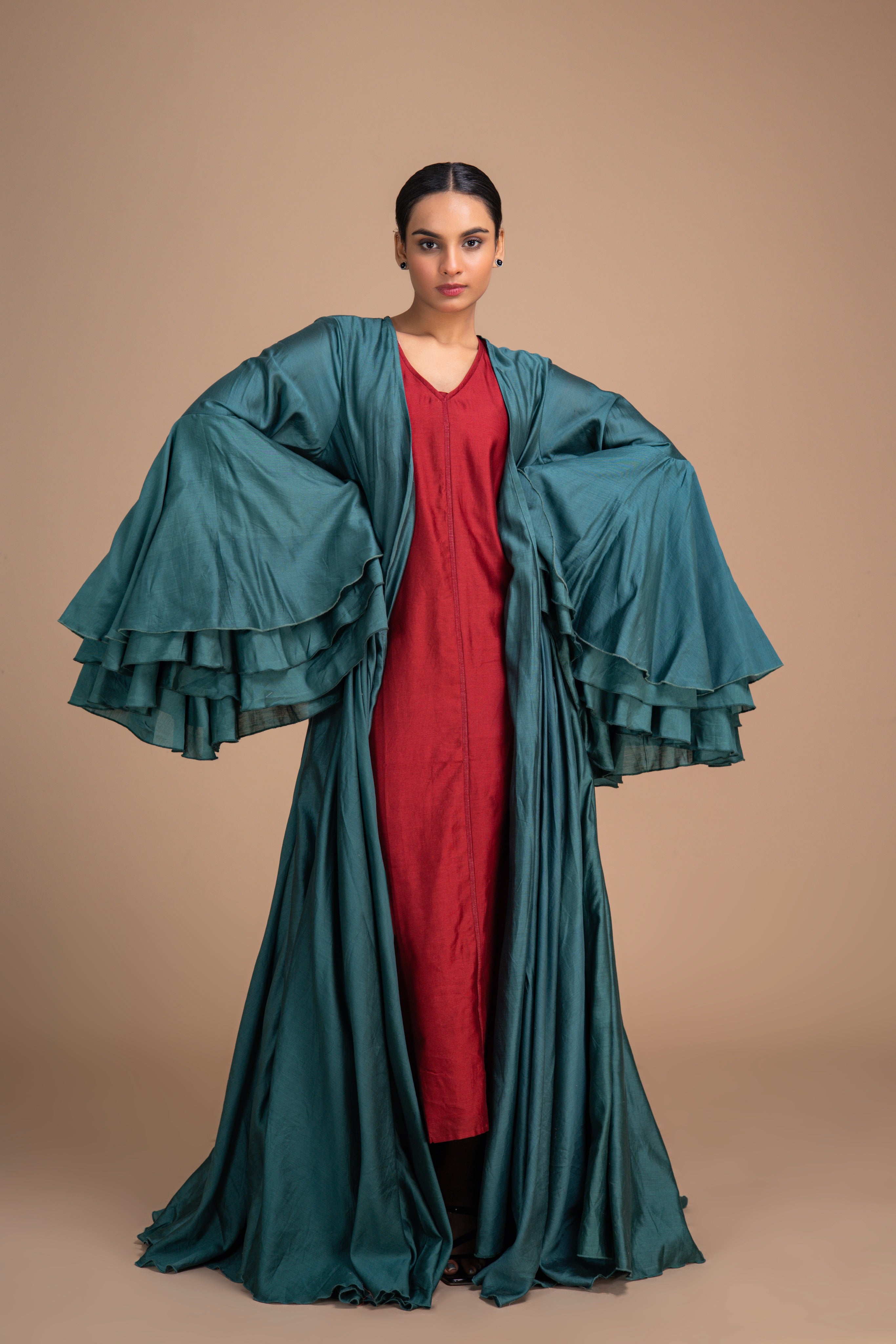 12 WIDE SLEEVES BISHT SET SPRAY PERSIAN