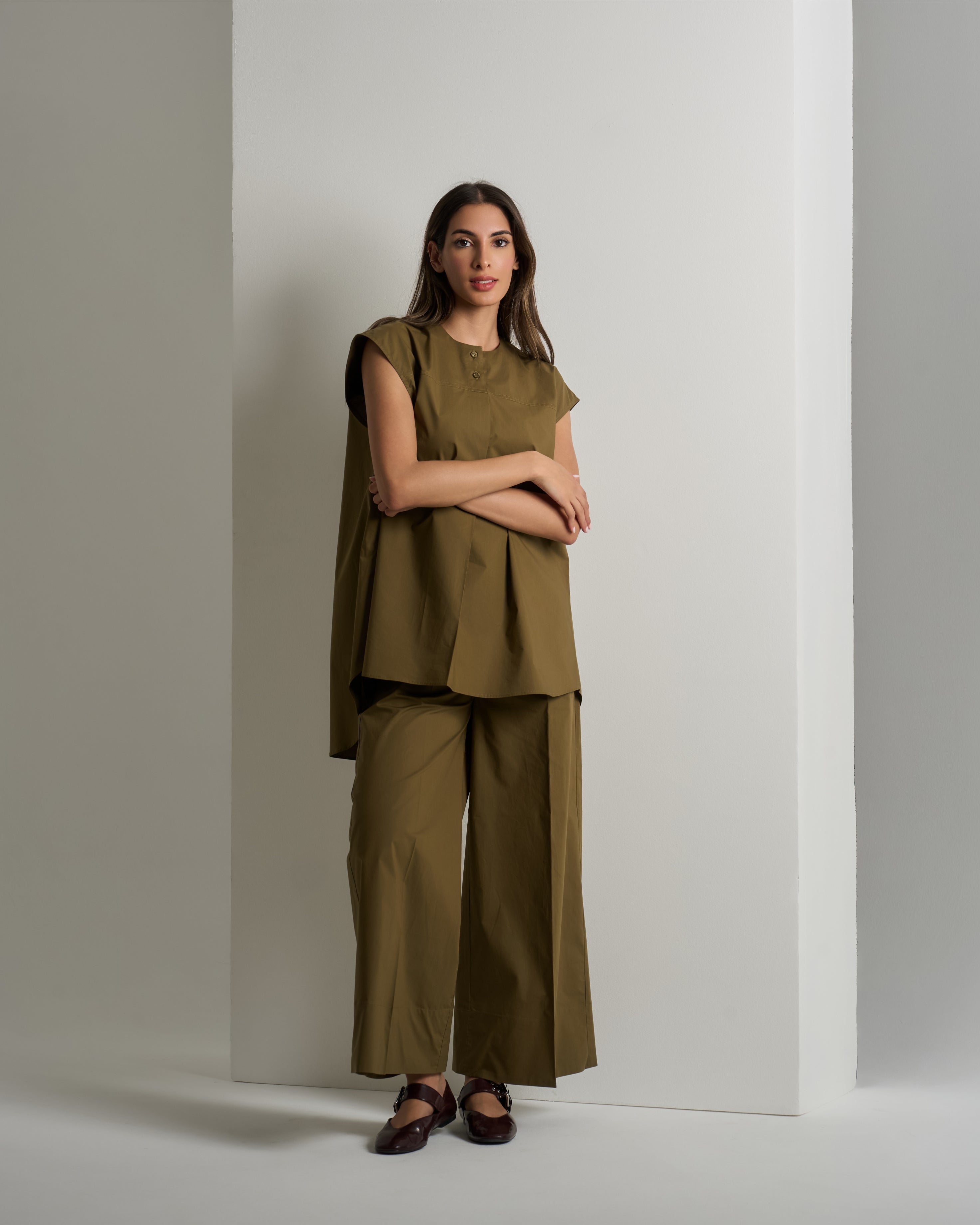 BASIC SLEEVELESS TOP & PANTS
