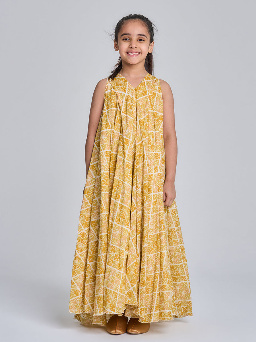 Kids 1 Vneck 7A SAHARA