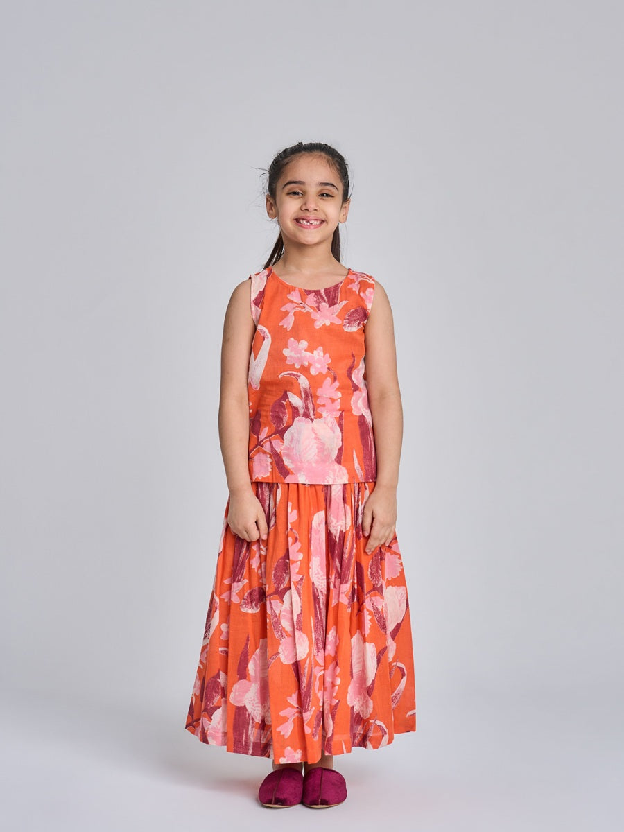 Kids 4- sleeveless + skirt 13A