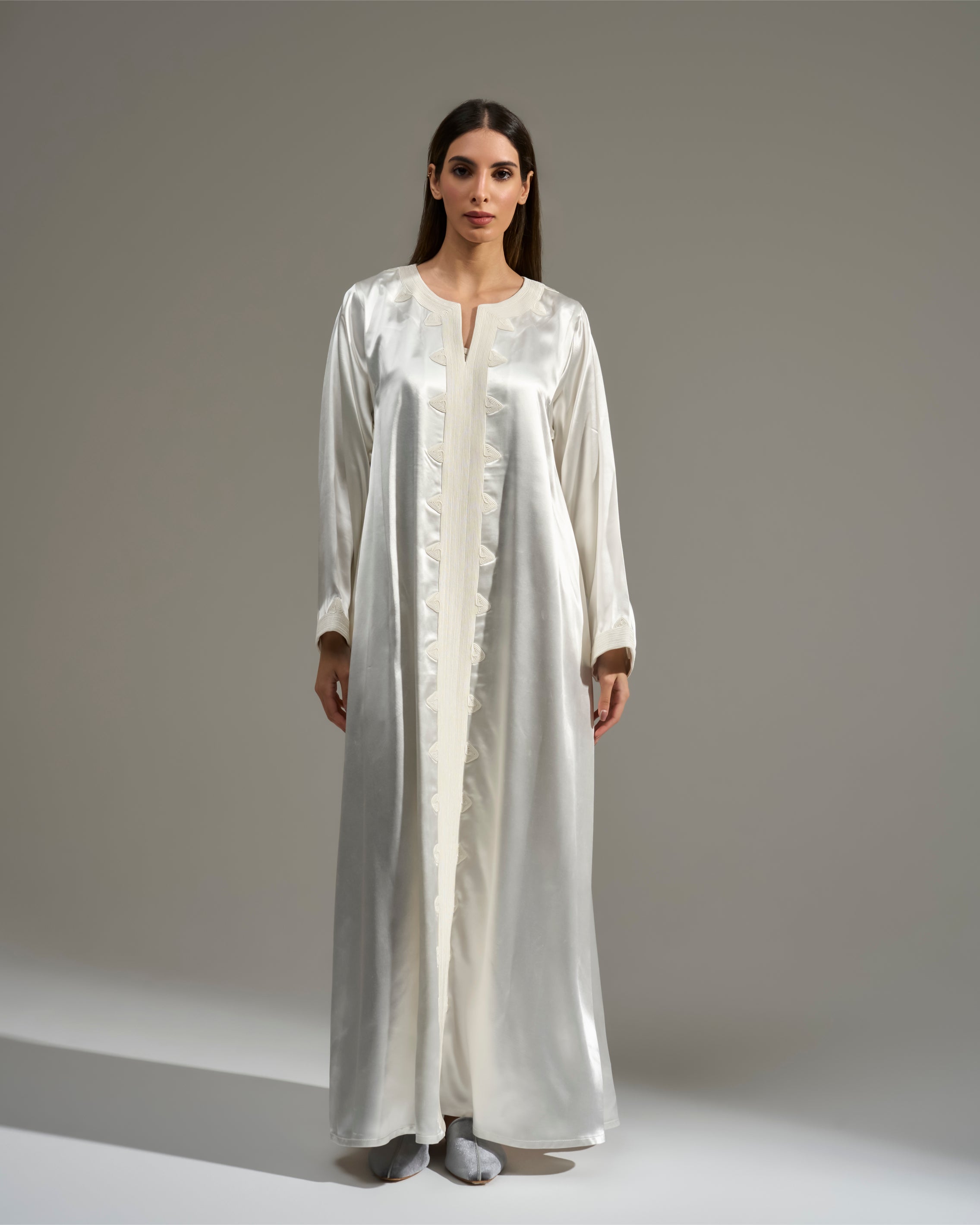 WHITE CENTERED EMBROIDERED DRESS