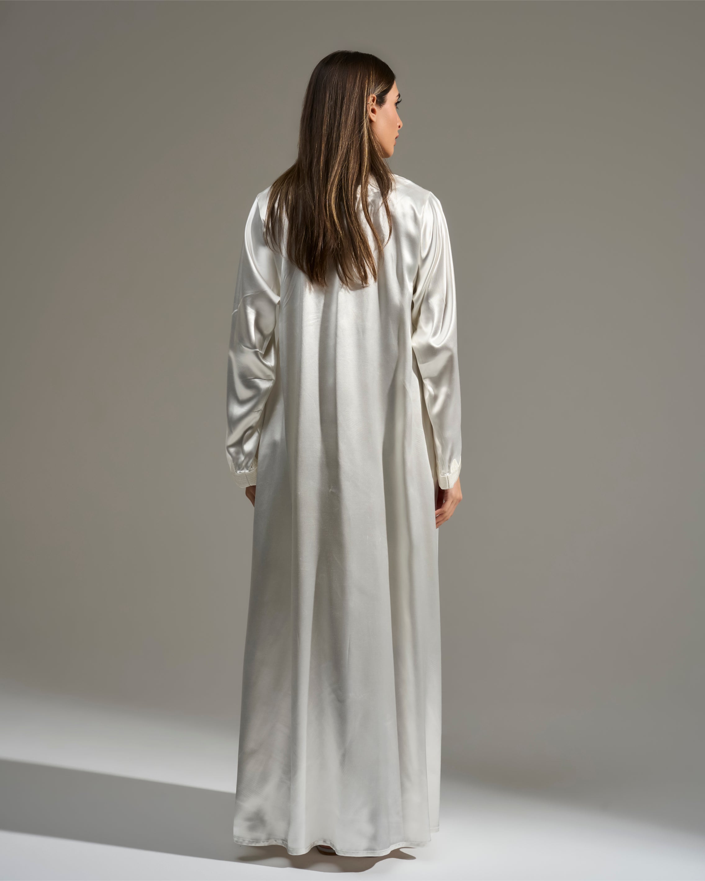WHITE CENTERED EMBROIDERED DRESS