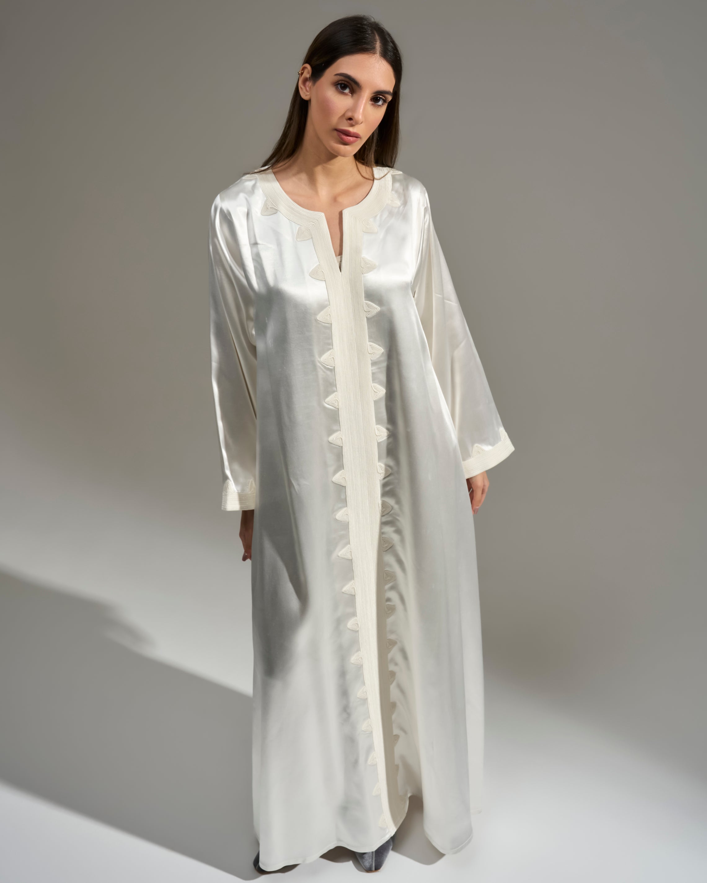 WHITE CENTERED EMBROIDERED DRESS