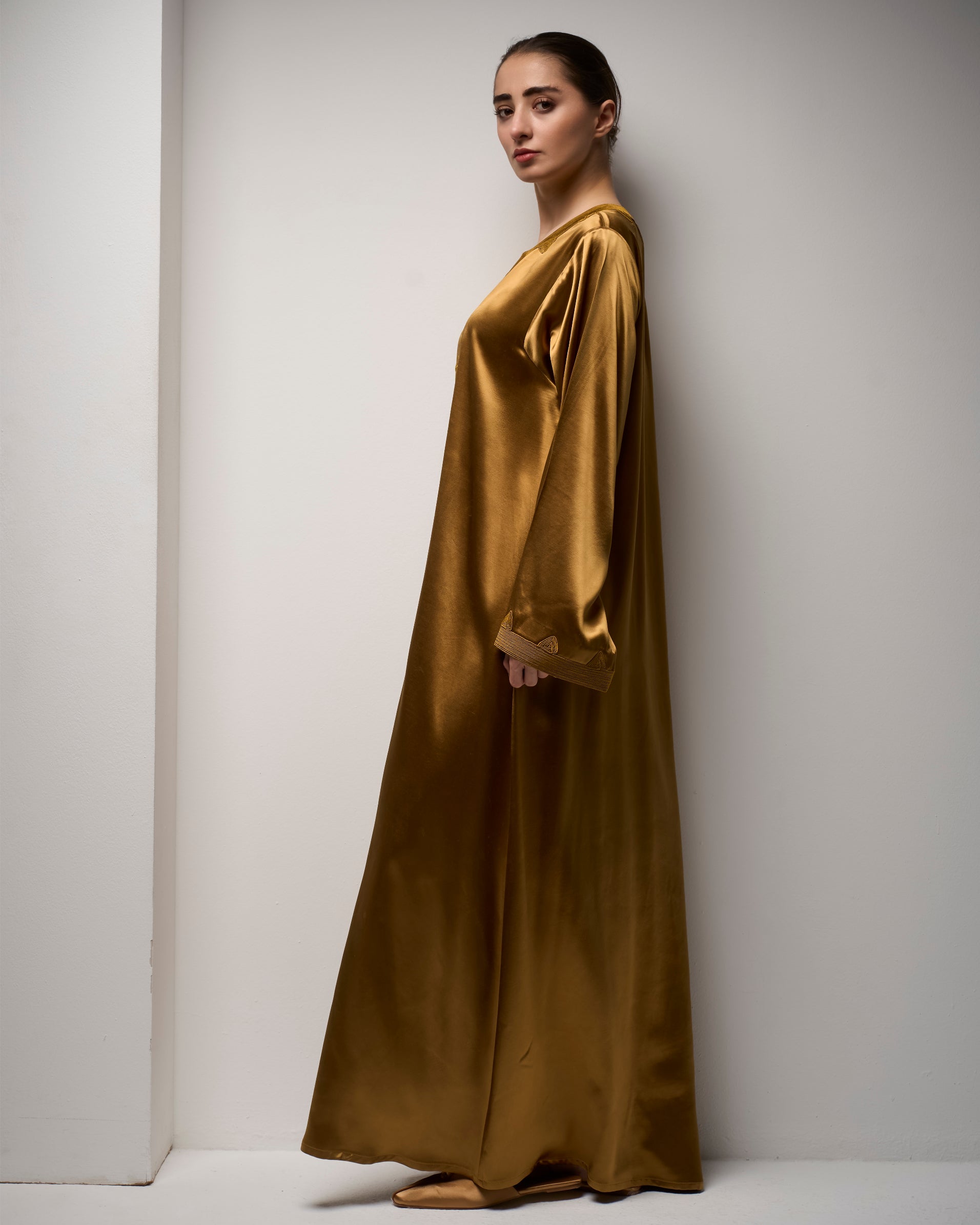 BRONZE CENTERED EMBROIDERED DRESS