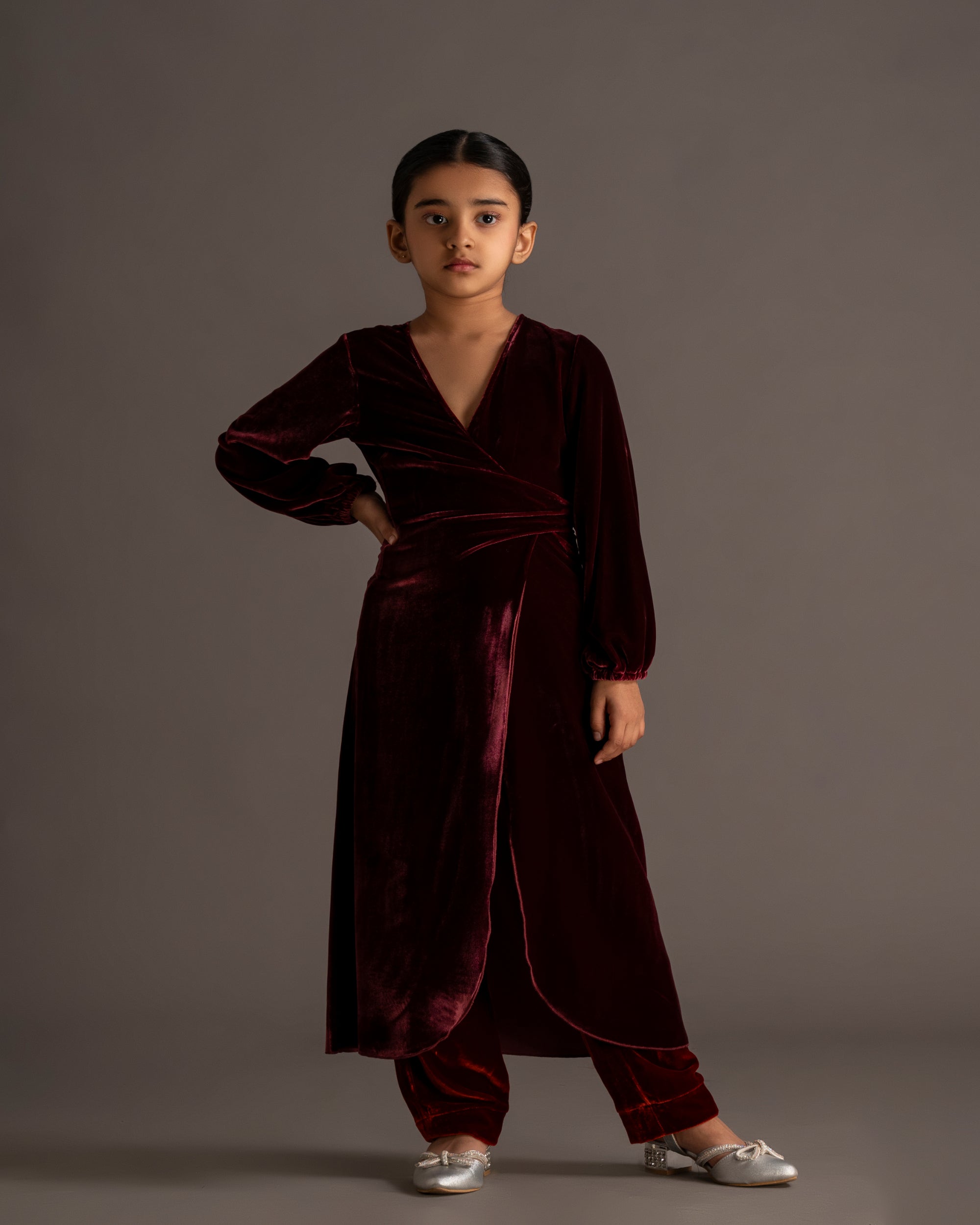 KIDS SILK VELVET BISHT WITH PANTS