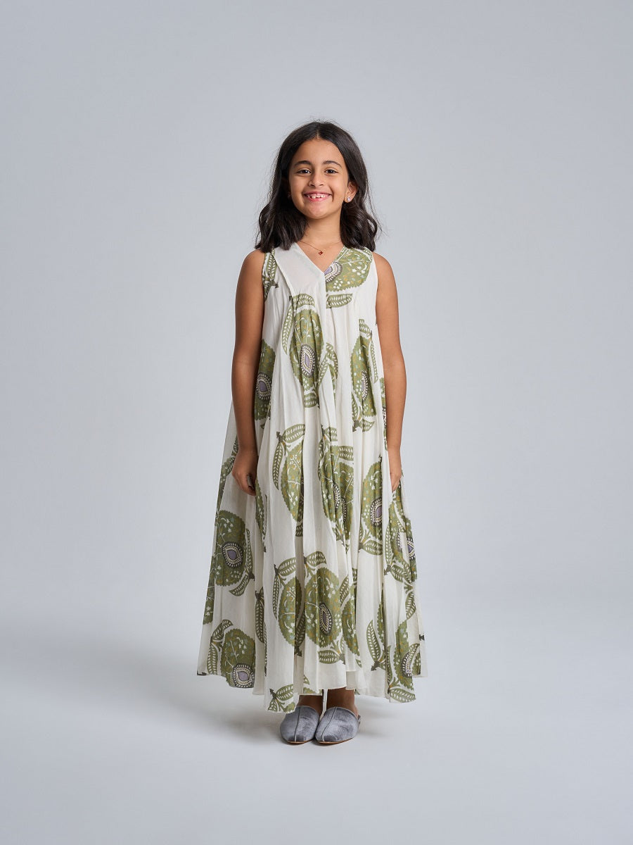 Kids 1- Vneck SLEEVELESS 15C