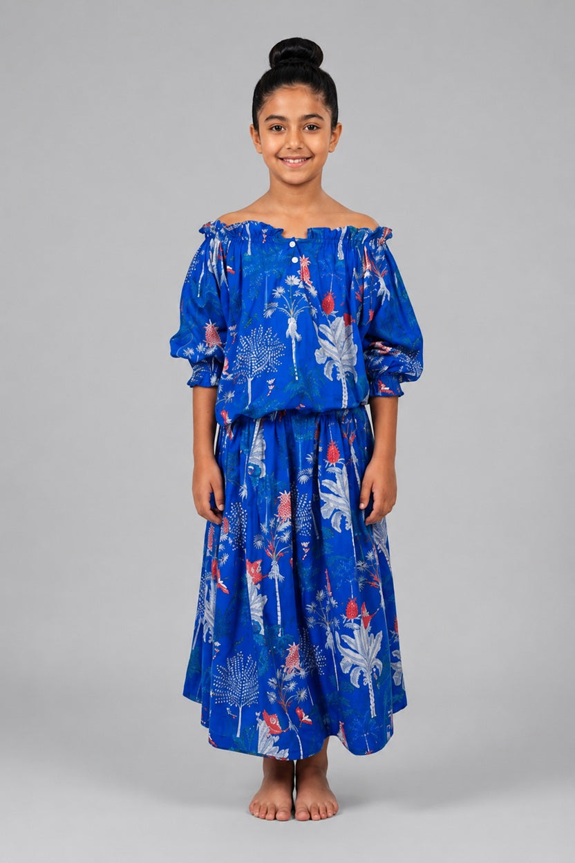 Kids 5- long sleeves +skirt 12 B