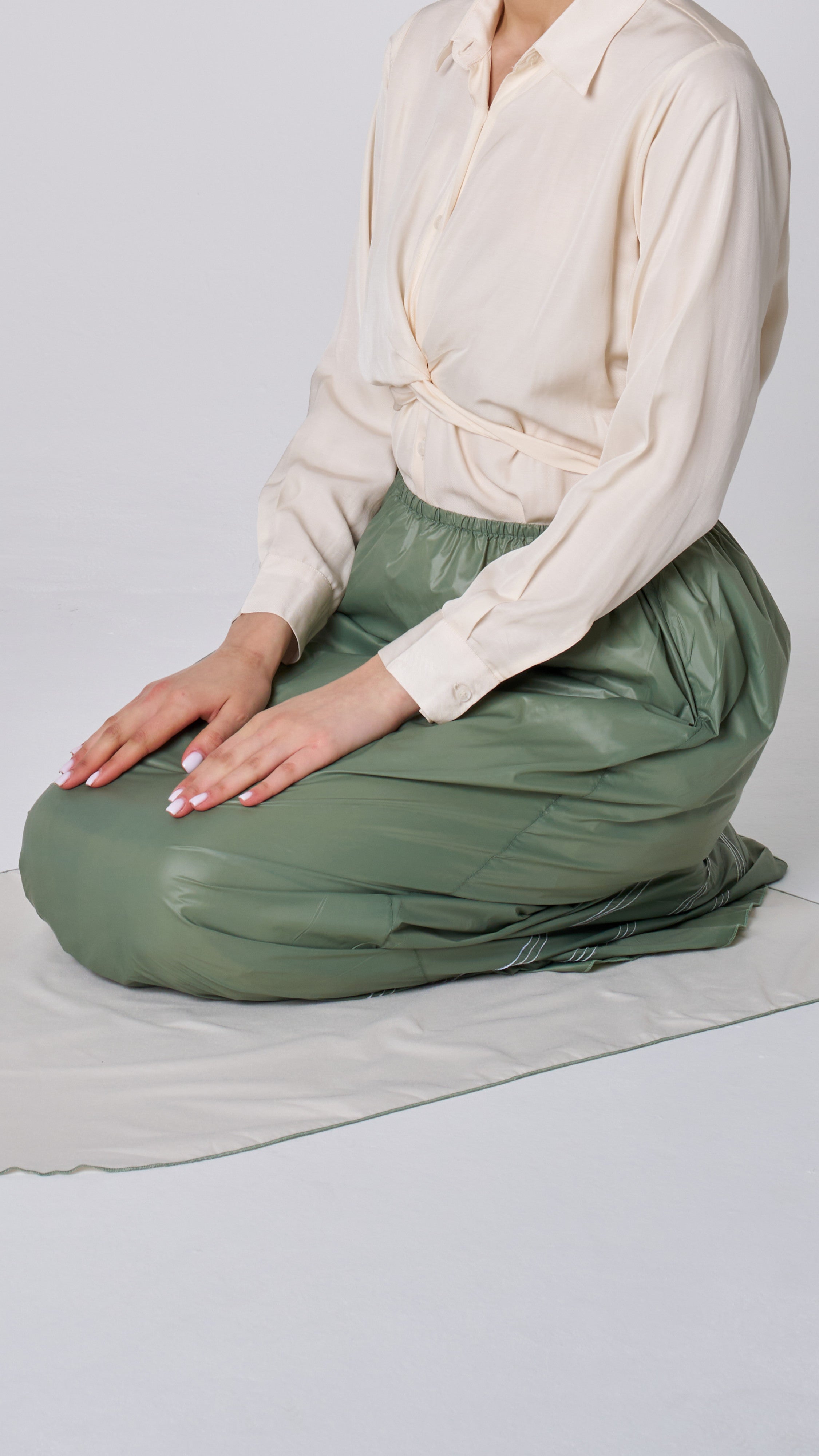 WATERPROOF SKIRT SET FOR WOMEN