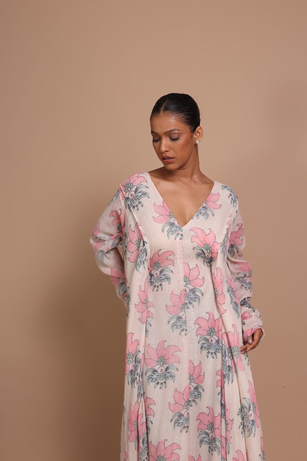 WOOL 1 VNECK 3C PERSIAN
