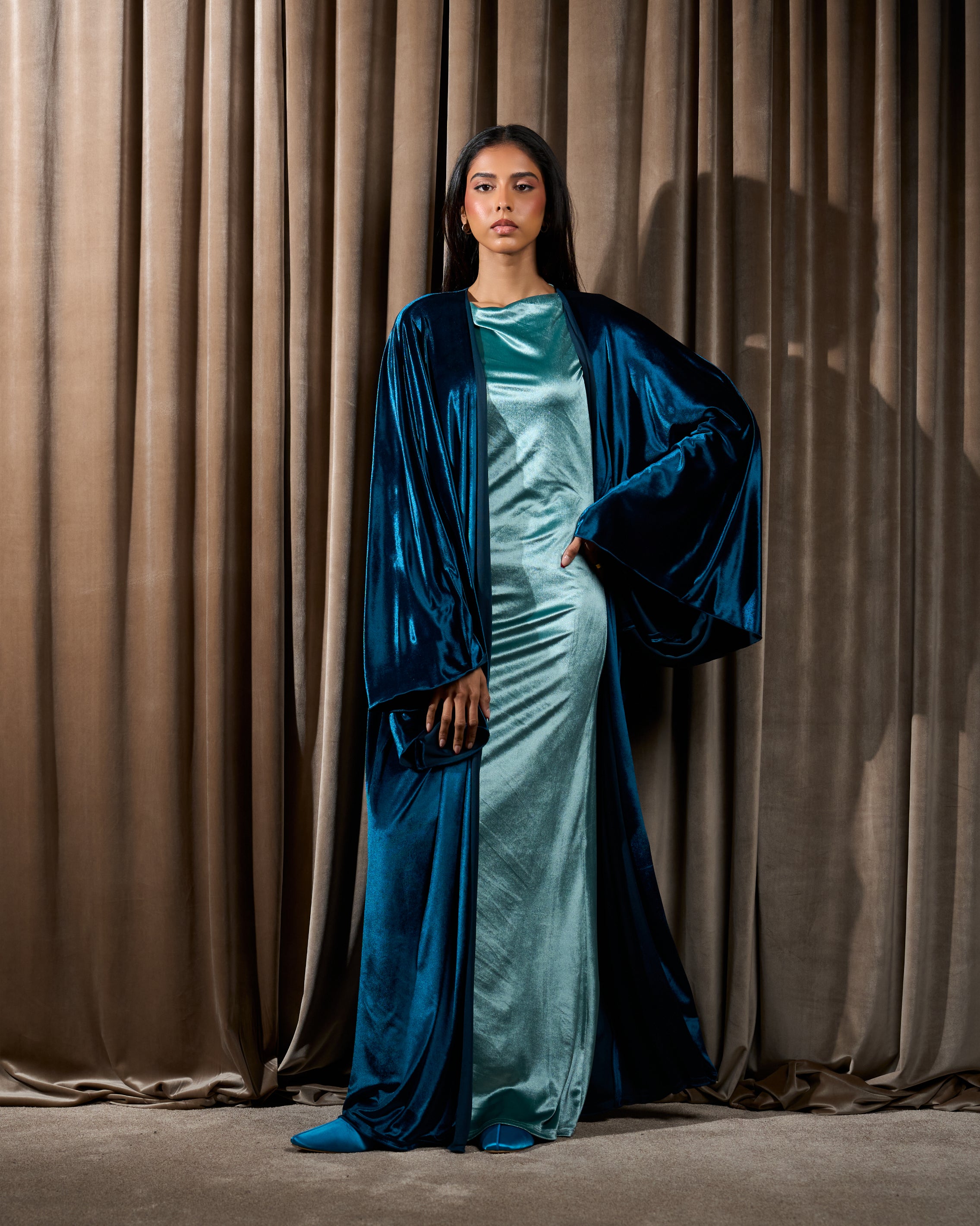 SHINY ELEGANT VELVET DRESS SET