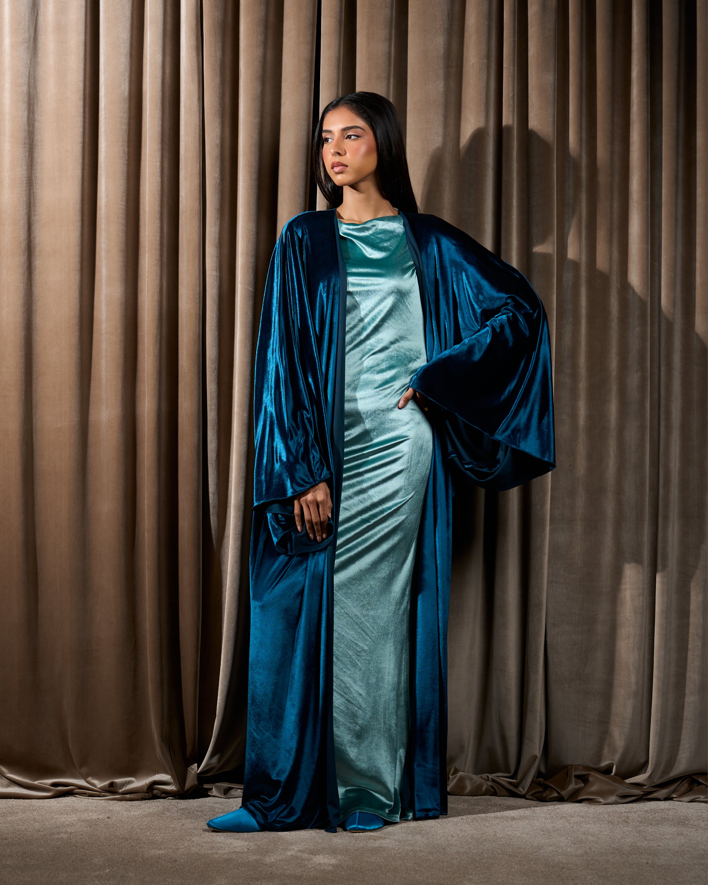 SHINY ELEGANT VELVET DRESS SET