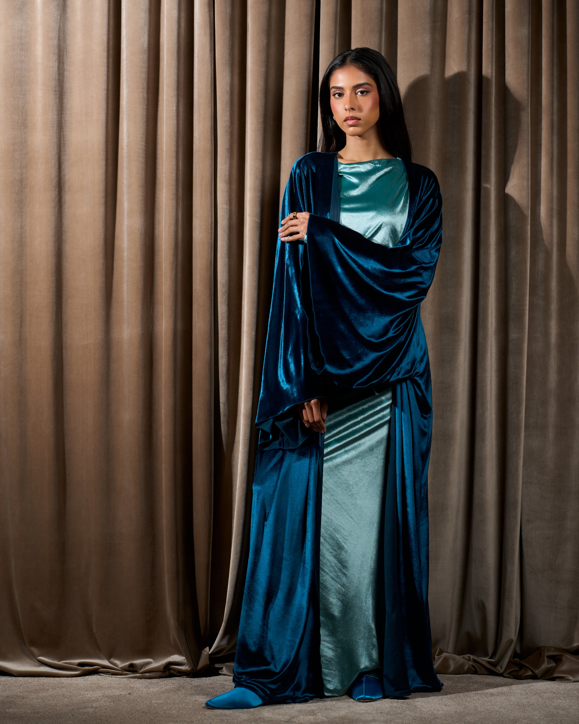 SHINY ELEGANT VELVET DRESS SET