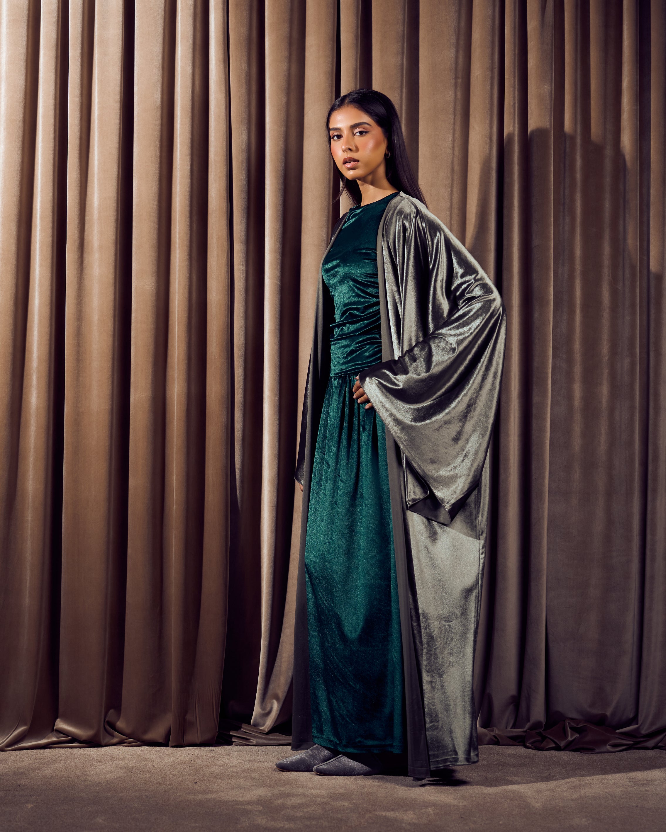 TIERED MAXI VELVET DRESS WITH BISHT