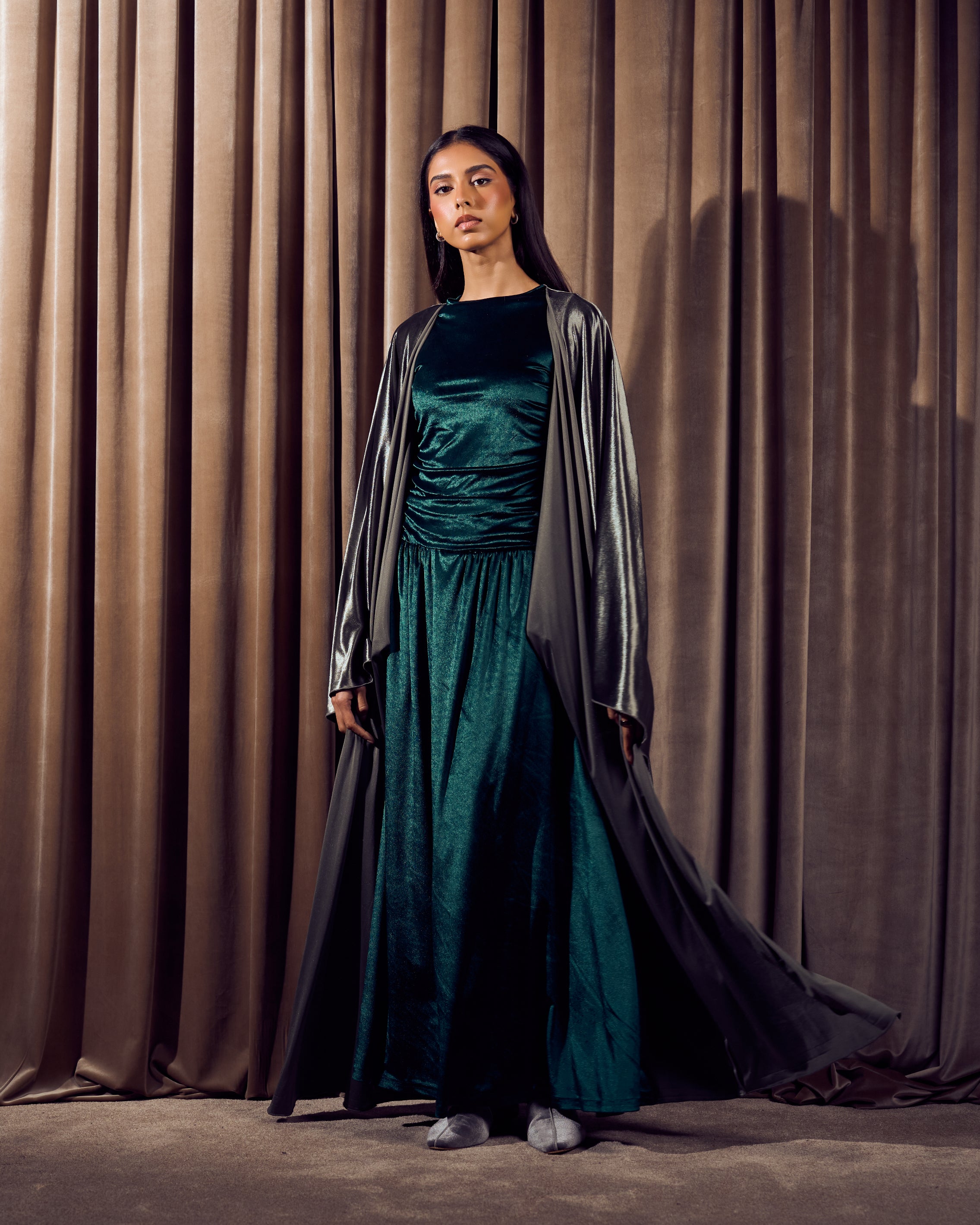 TIERED MAXI VELVET DRESS WITH BISHT