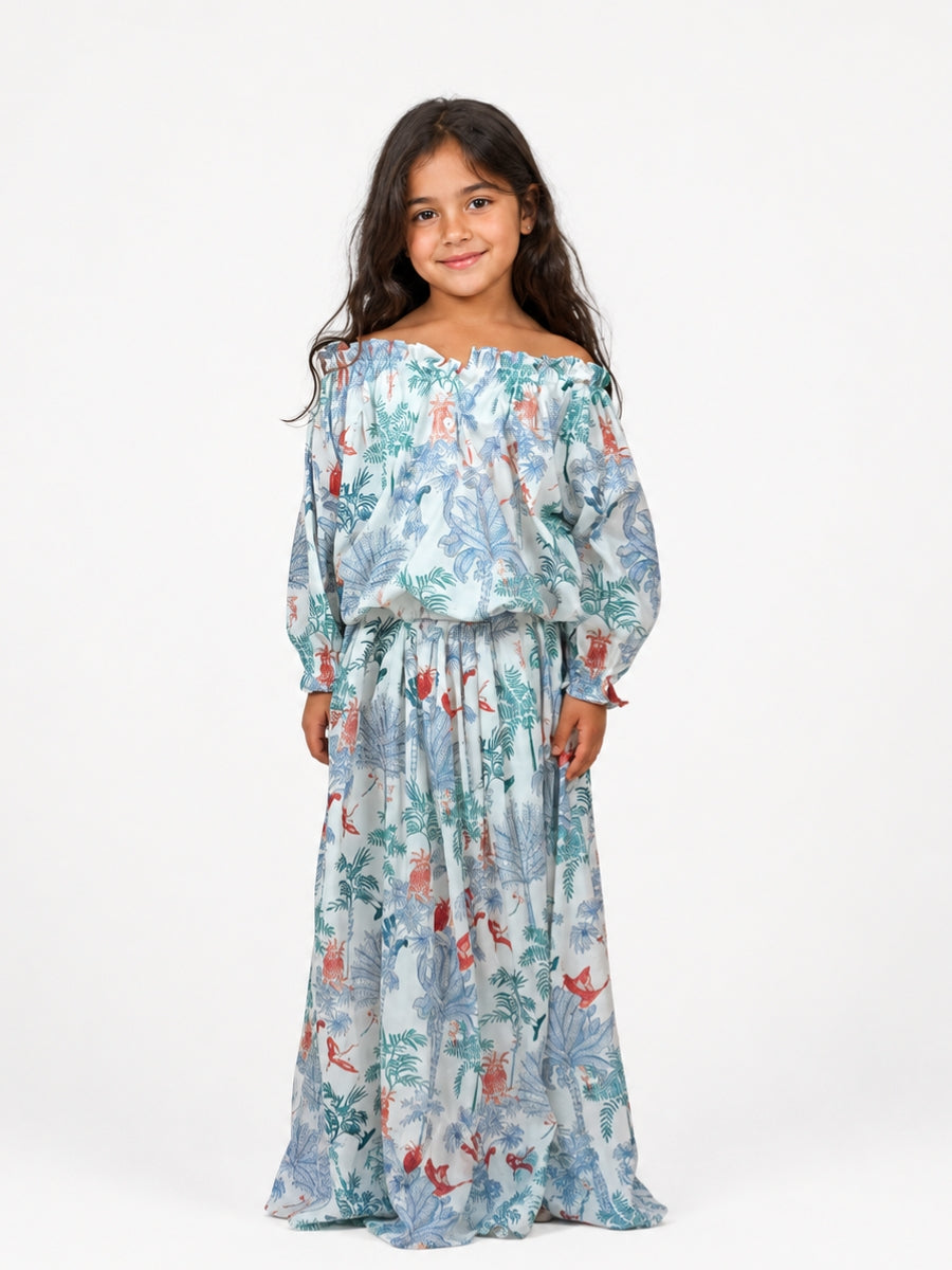 Kids 5- long sleeves +skirt 12.A