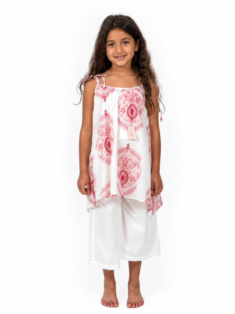 Kids 11- sleeveless +loose pants15A