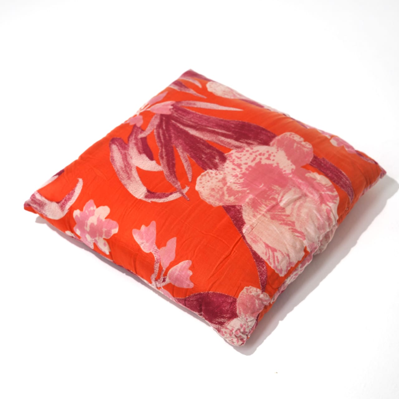 CUSHIONS 13A