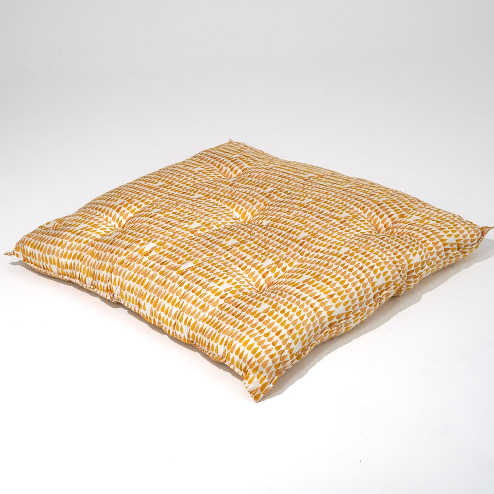 CUSHIONS 14A