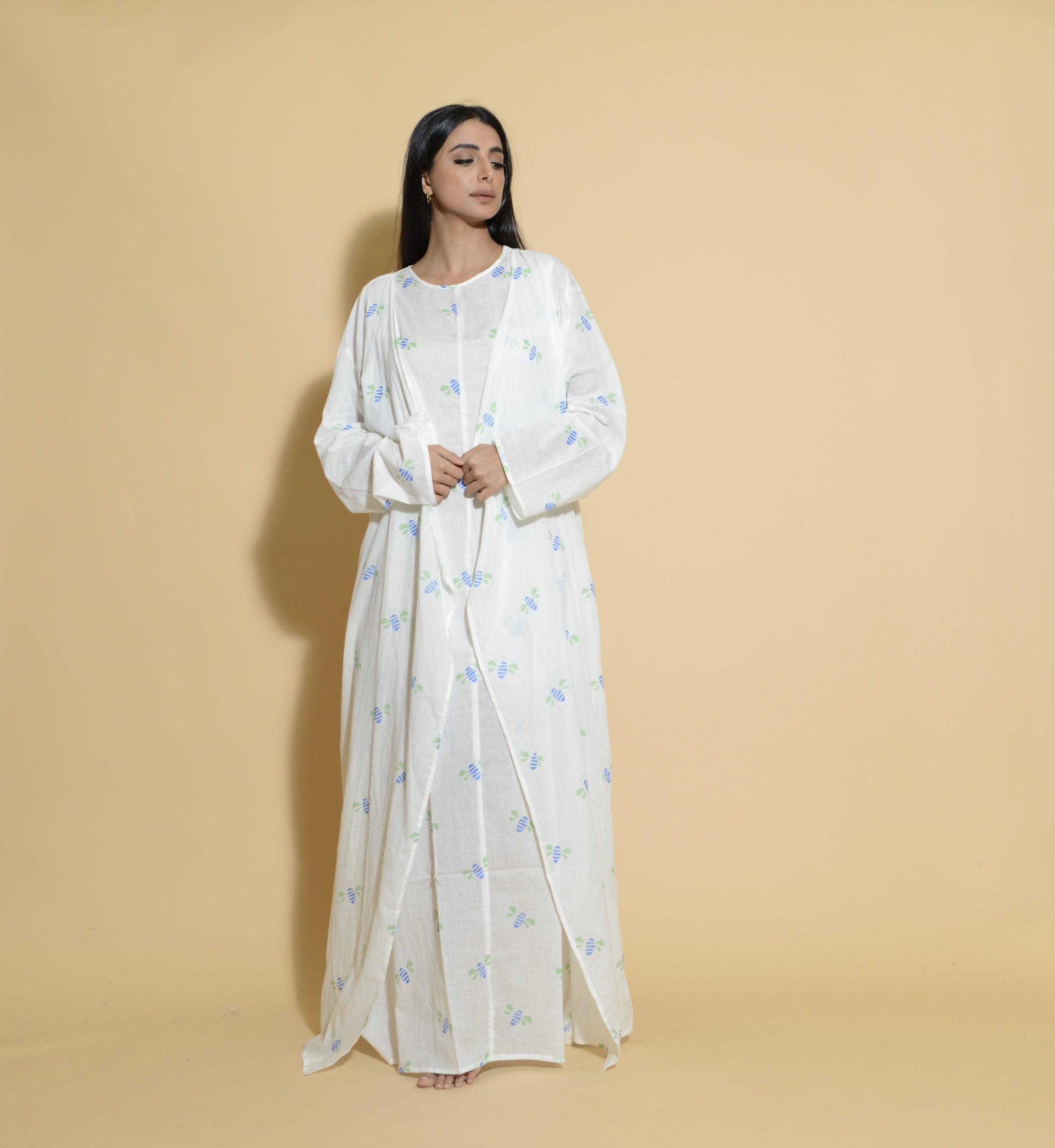 PRINTED 2 PIECE BLUE BEES