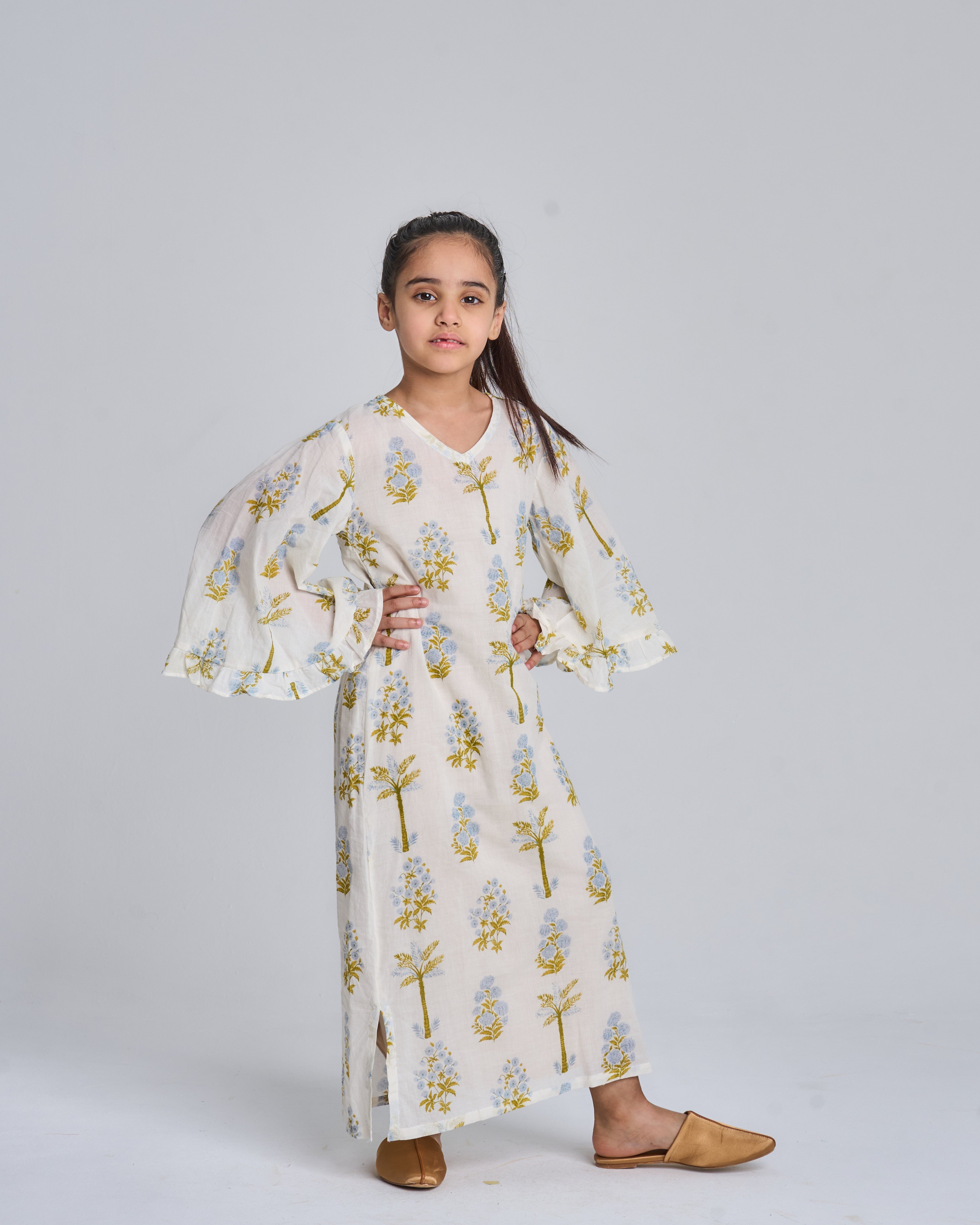 Kids 5 Wide Ruffles 13A SAHARA