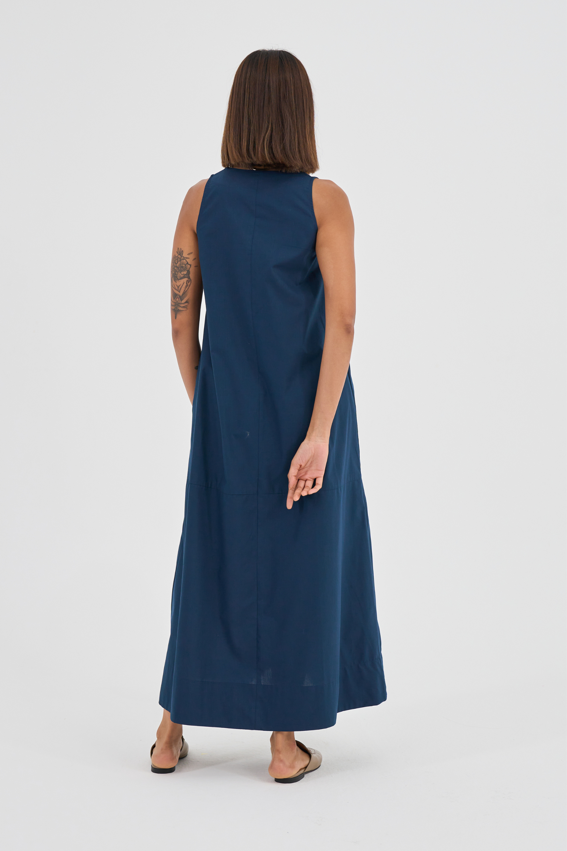 V neck sleeveless Navy Dress