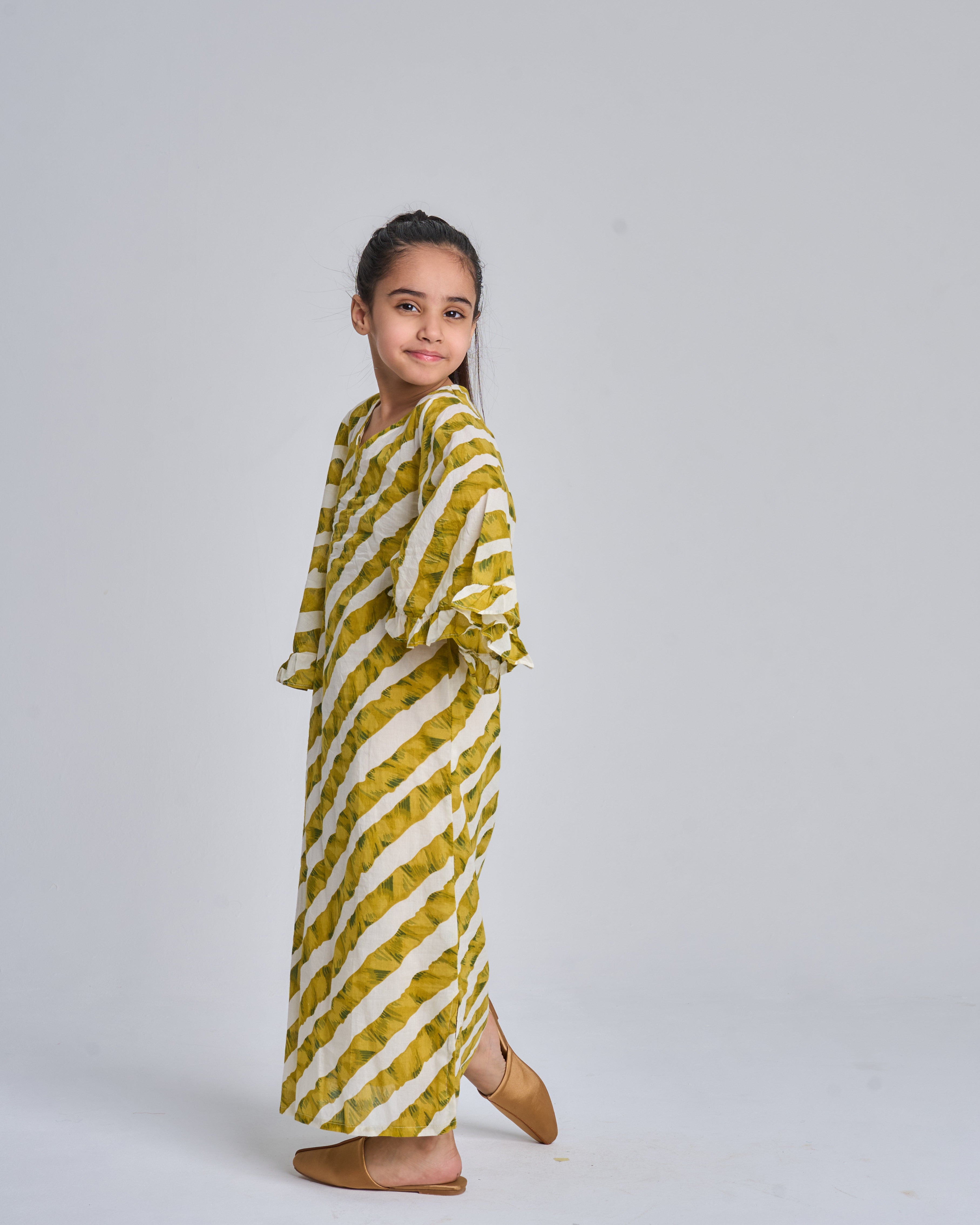 Kids 5 Wide Ruffles 5C SAHARA