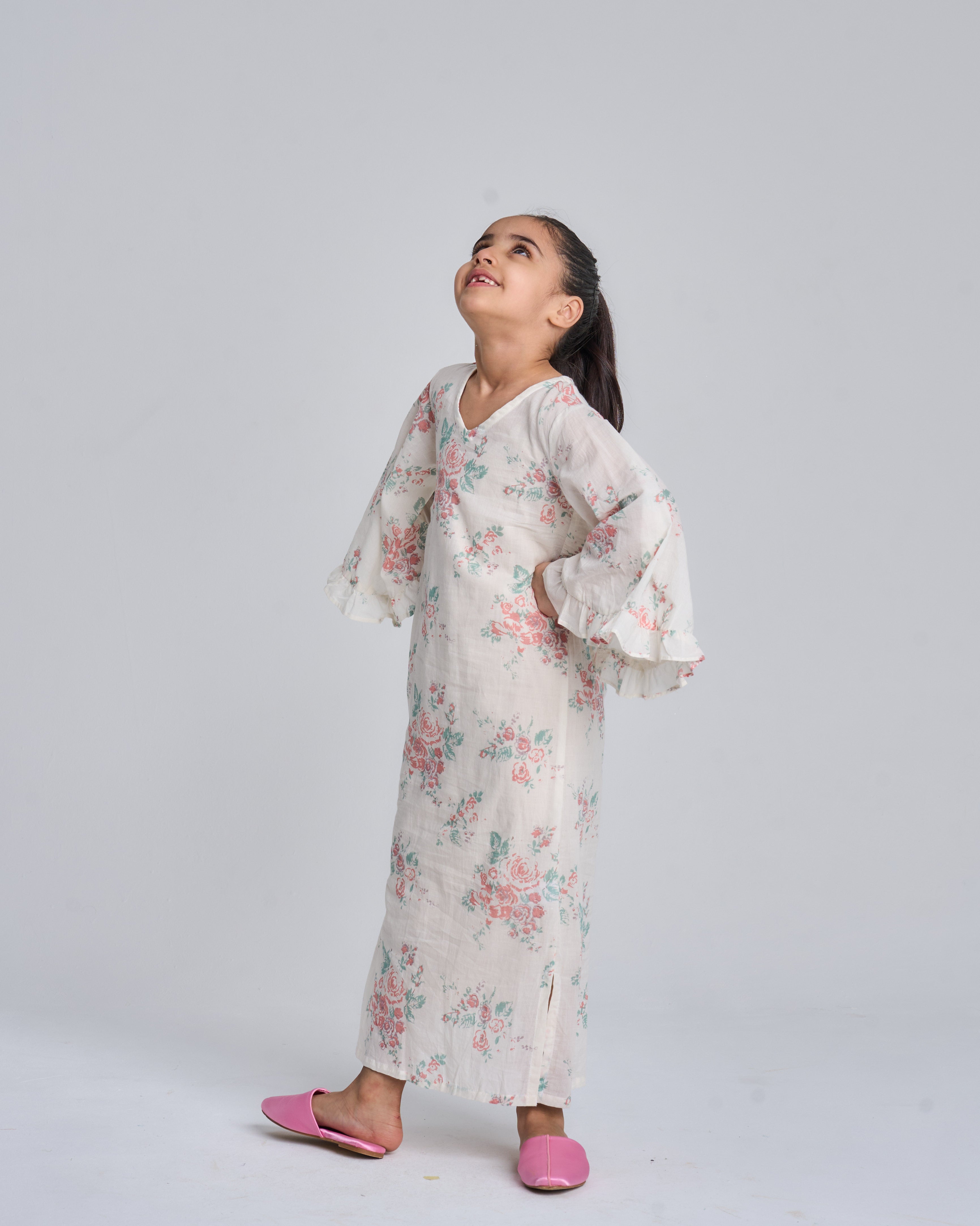 Kids 5 Wide Ruffles 12A SAHARA