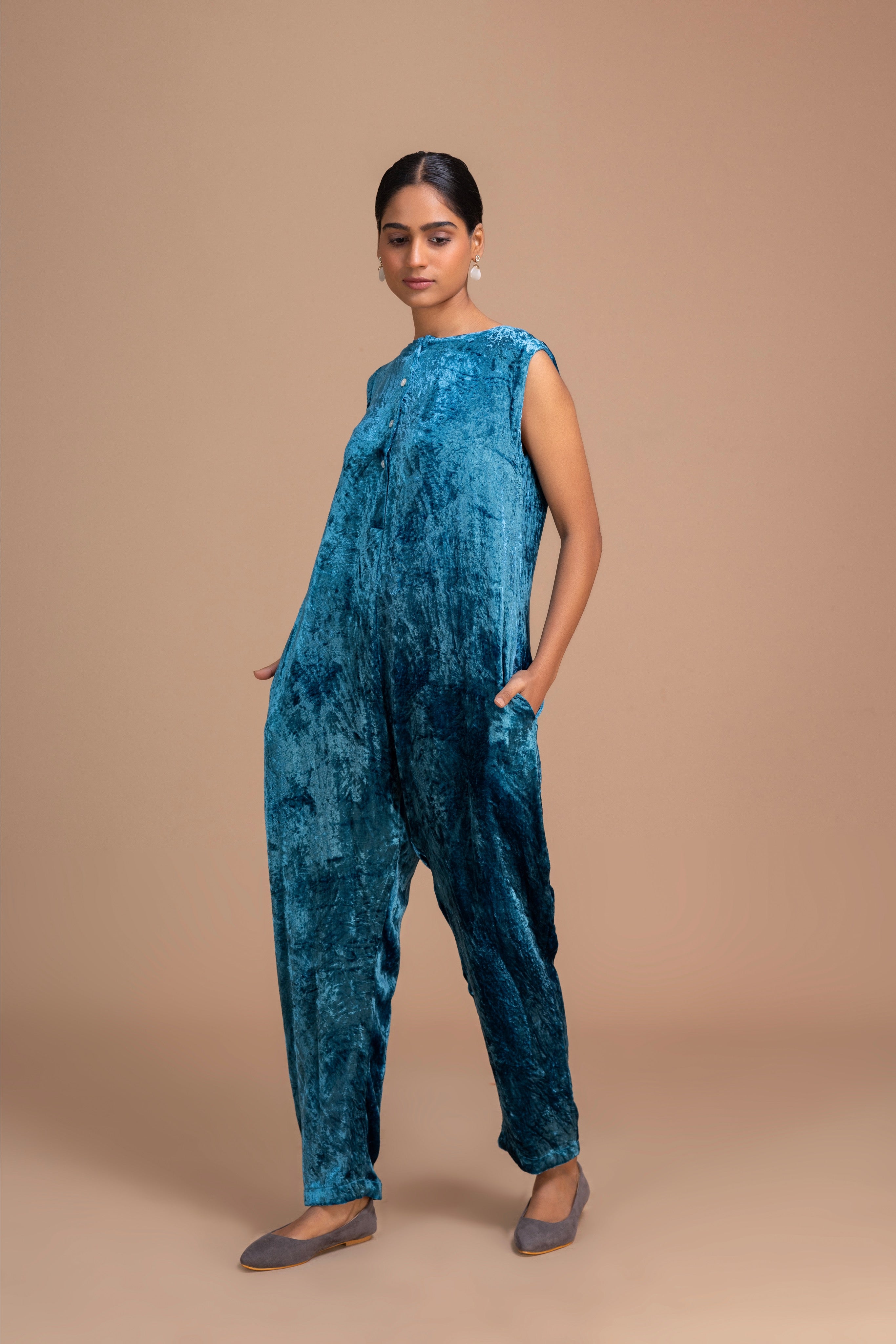 11 BISHT VELVET JUMPSUIT 2C PERSIAN